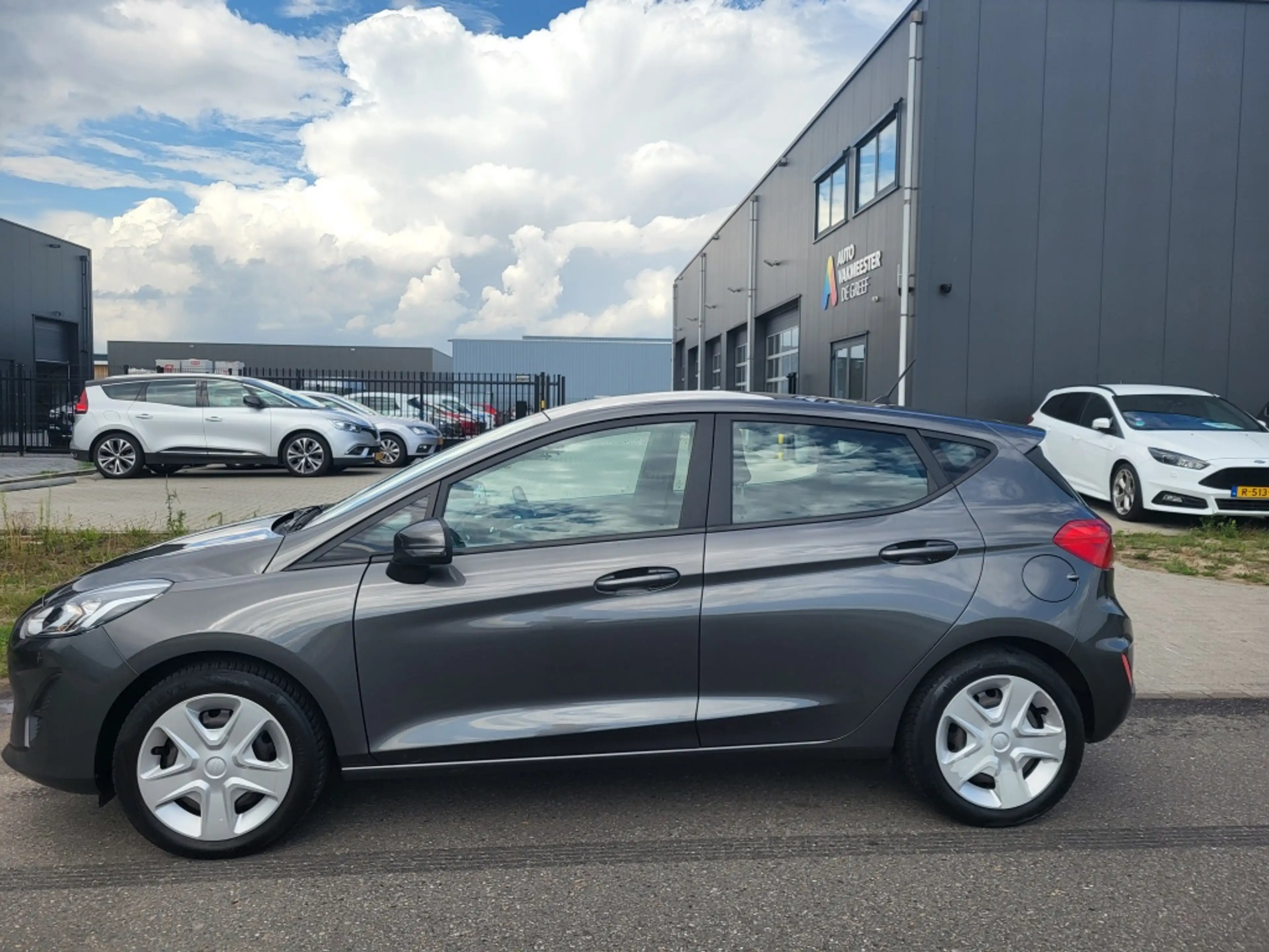 Ford Fiesta 1.1i 70 pk Trend Cruise-control Parkeersensoren — photo 6
