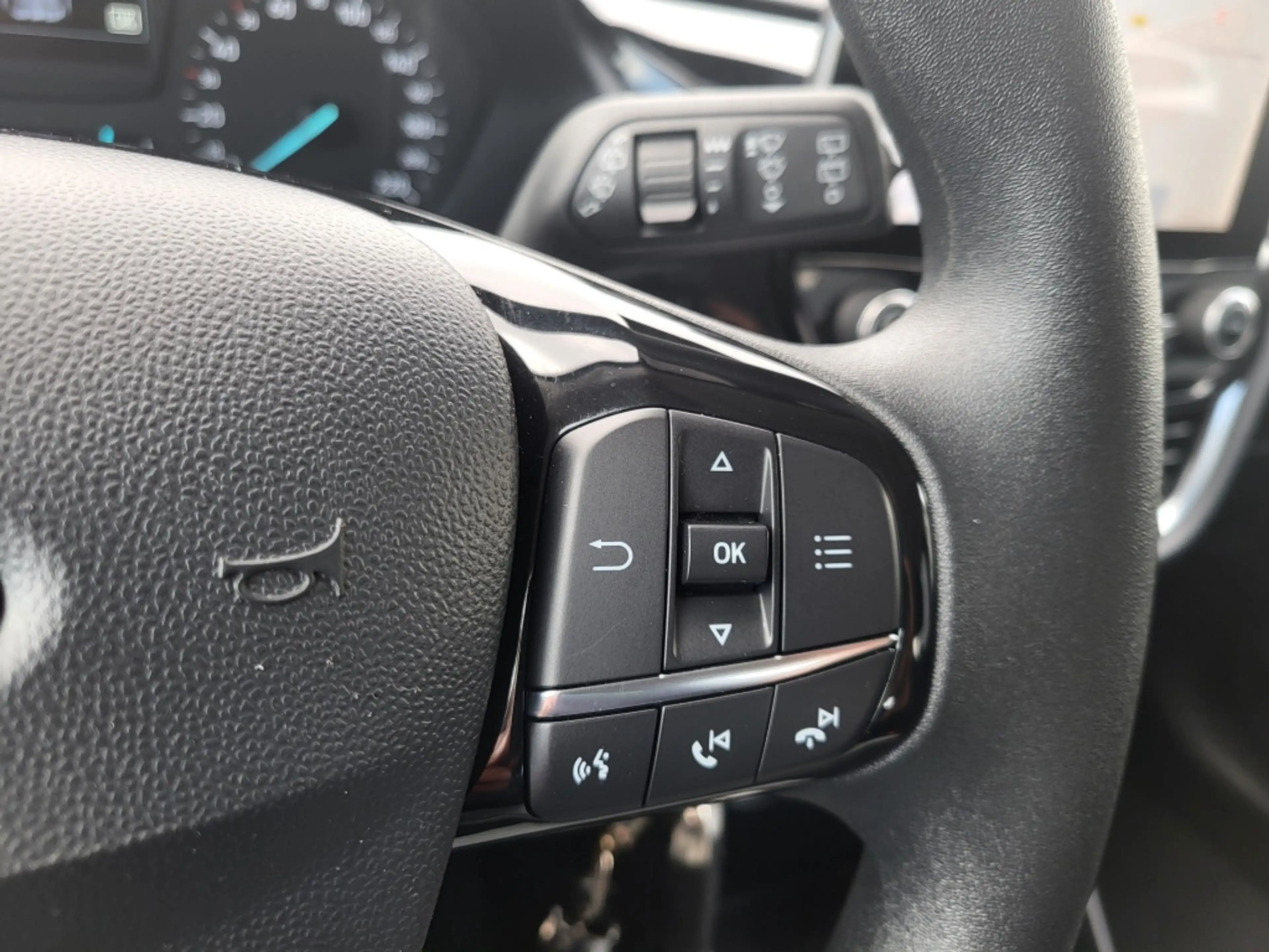 Ford Fiesta 1.1i 70 pk Trend Cruise-control Parkeersensoren — photo 20