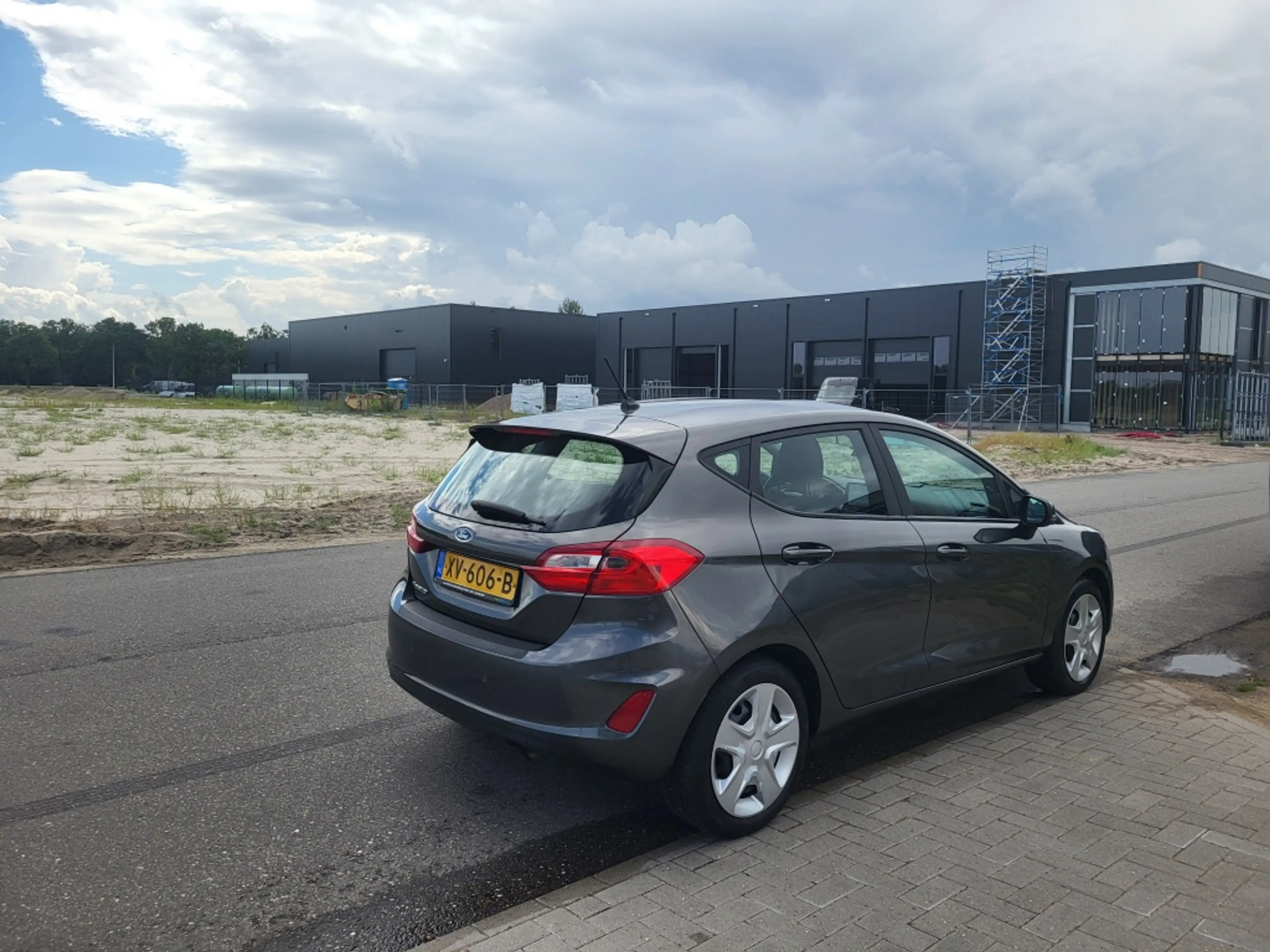 Ford Fiesta 1.1i 70 pk Trend Cruise-control Parkeersensoren — photo 10