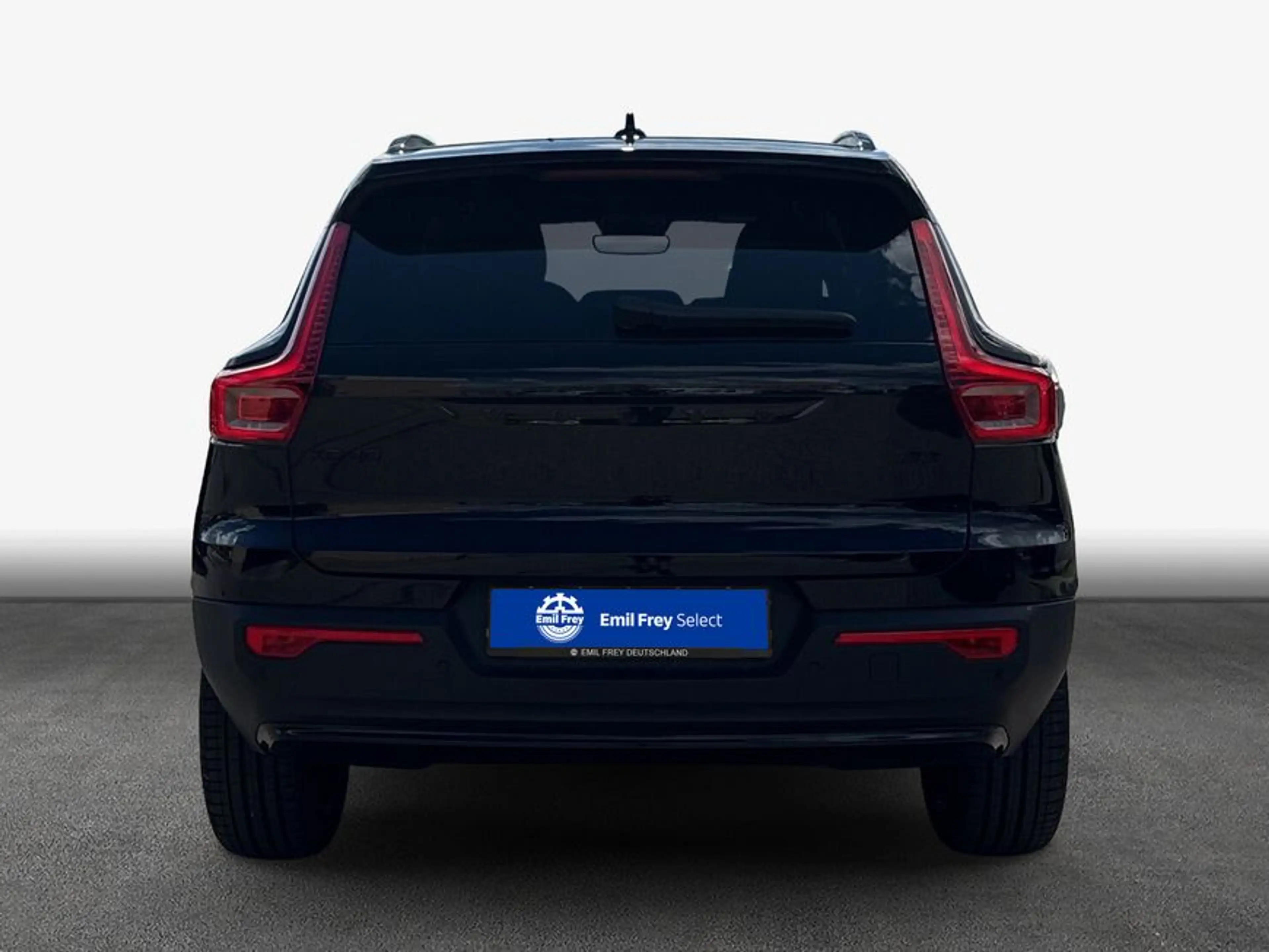 Volvo XC40 XC40 B3 B DKG Plus Black Edition — photo 5