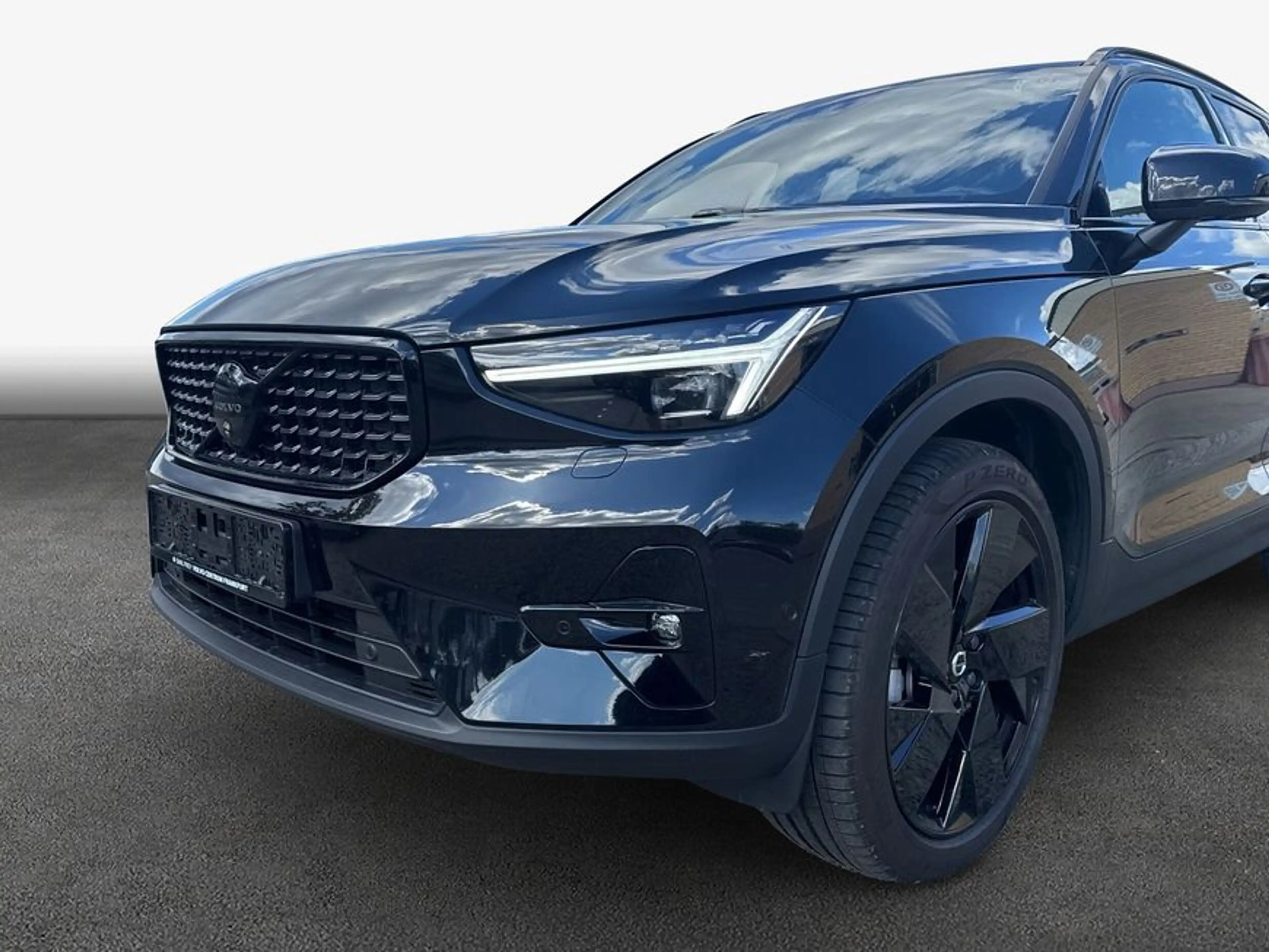 Volvo XC40 XC40 B3 B DKG Plus Black Edition — photo 6