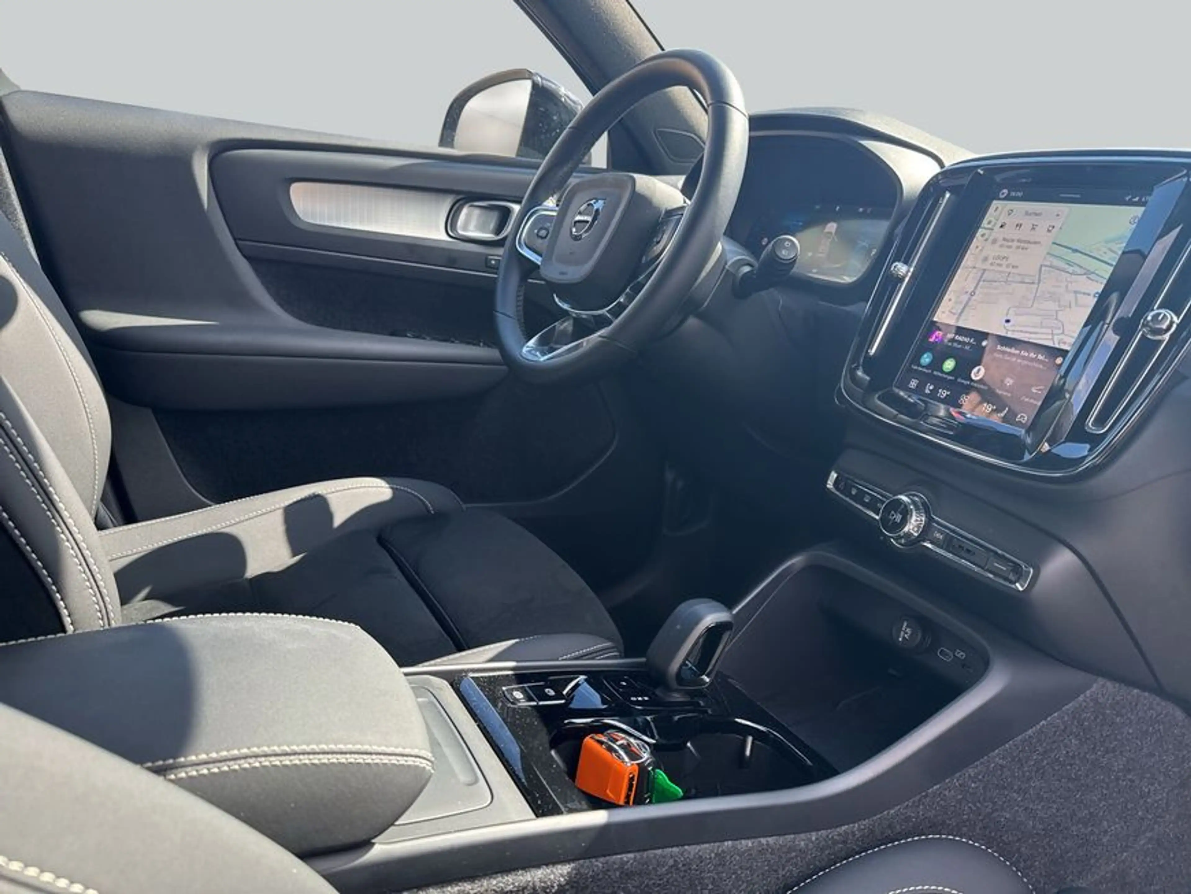Volvo XC40 XC40 B3 B DKG Plus Black Edition — photo 15
