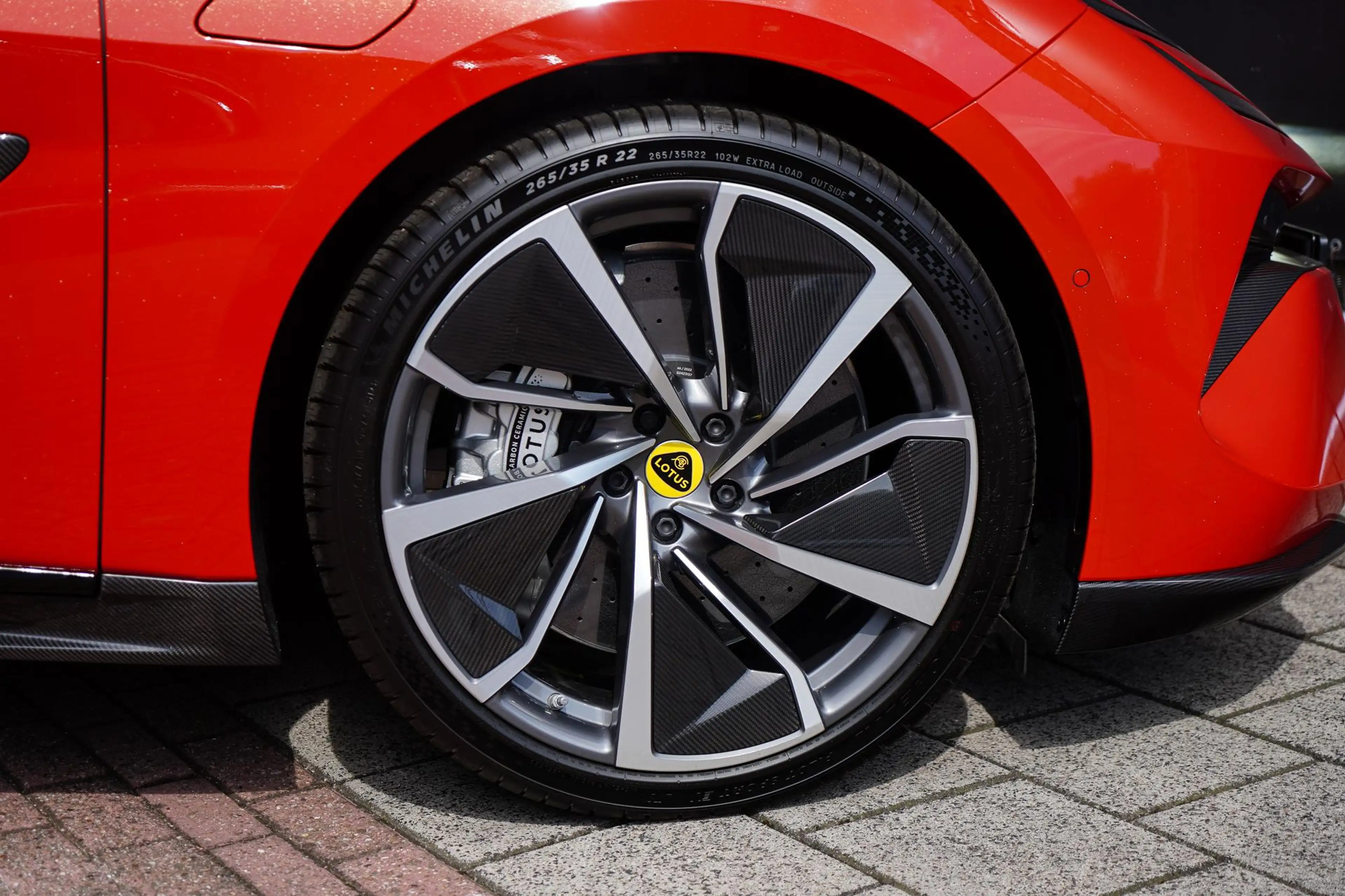 Lotus Emeya 900 R* 917 PK Carbon Ceramische remmen | 22" | Zij — photo 10