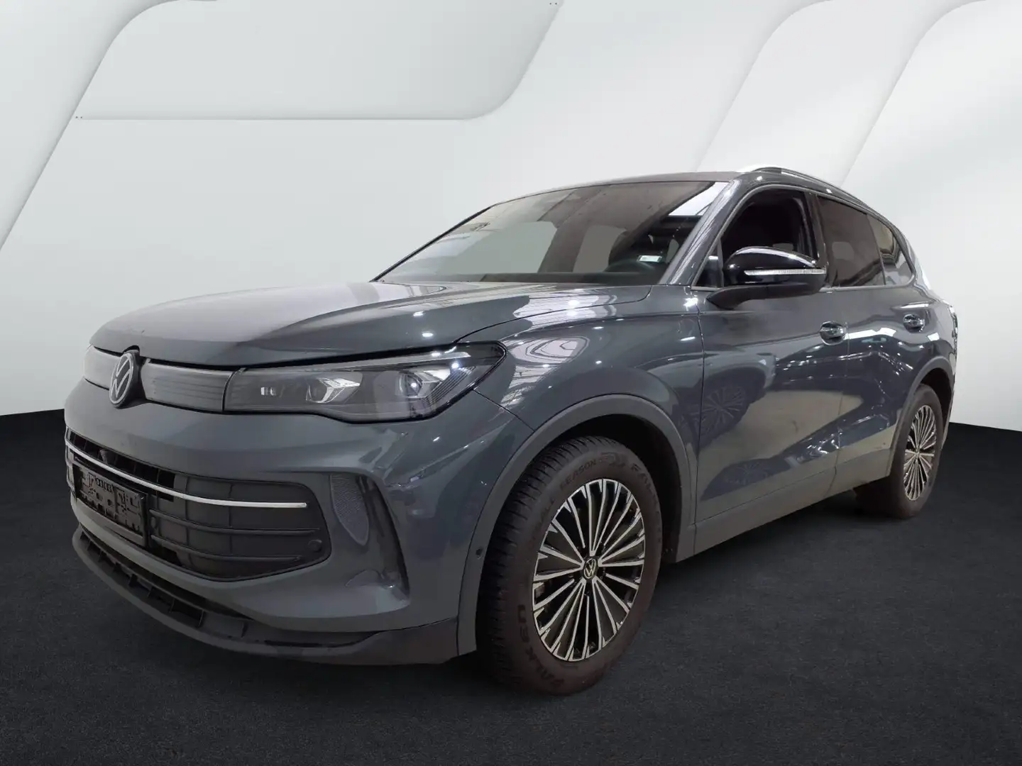 Volkswagen Tiguan 1.5 eTSI DSG GOAL NAVI KLIMA SHZG PDC MAT Grau - 1