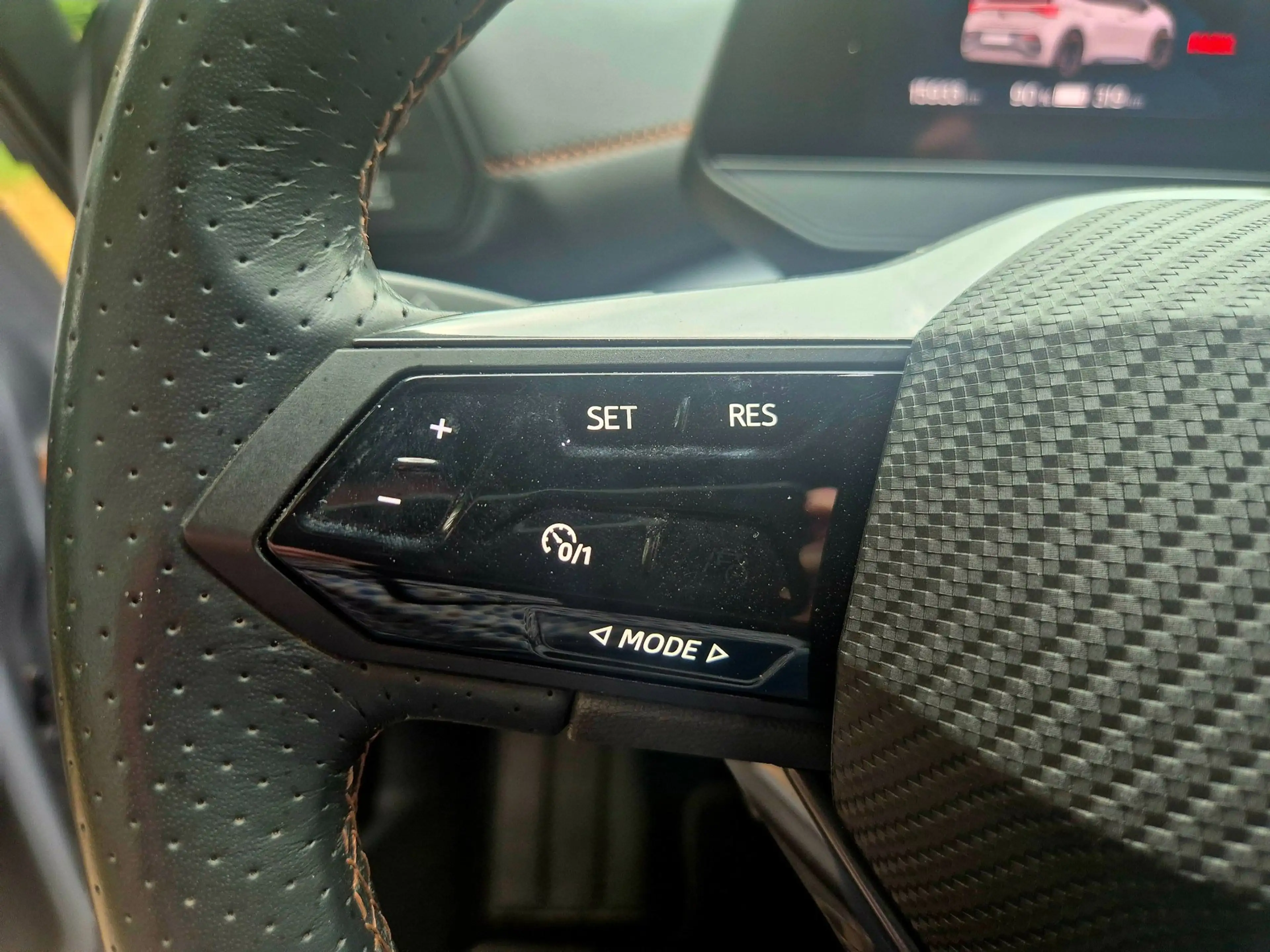 CUPRA Born Impulse 62 kWh — photo 12