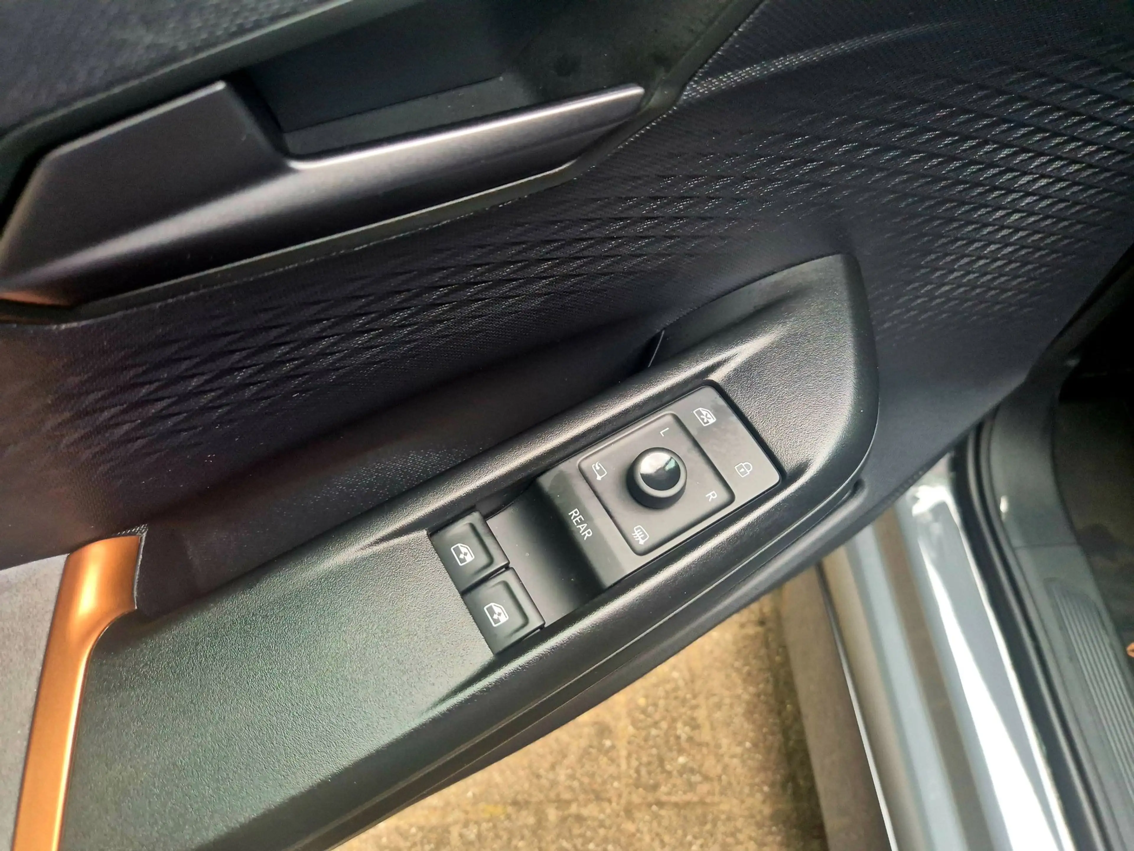 CUPRA Born Impulse 62 kWh — photo 15