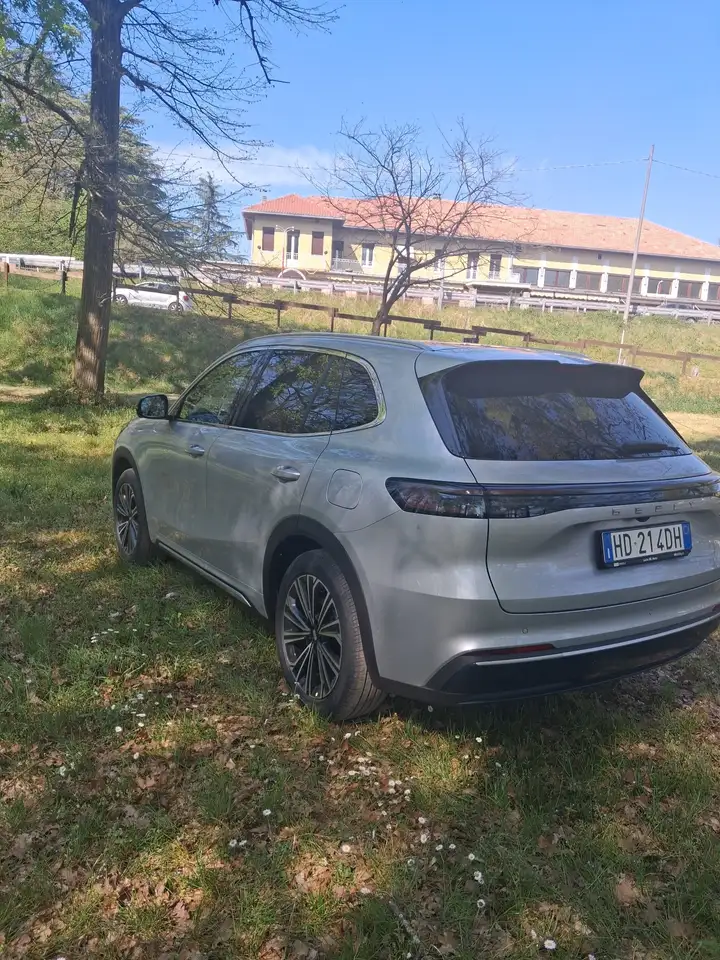 Geely Starray EM-i 2026