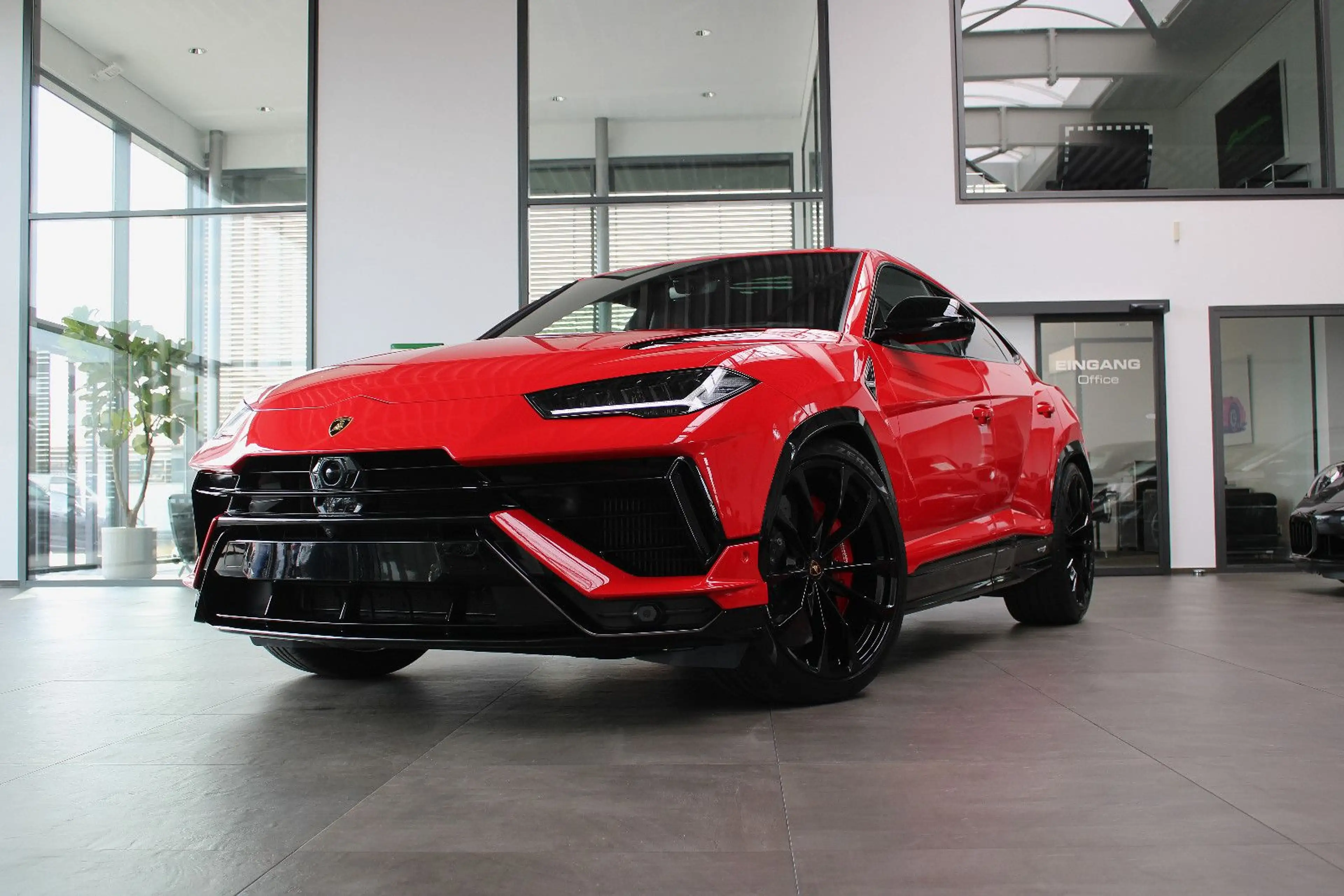 Lamborghini Urus URUS * S * B&O 3D/BLACK &STYLE-PACK/PANORAMA/23" — photo 2
