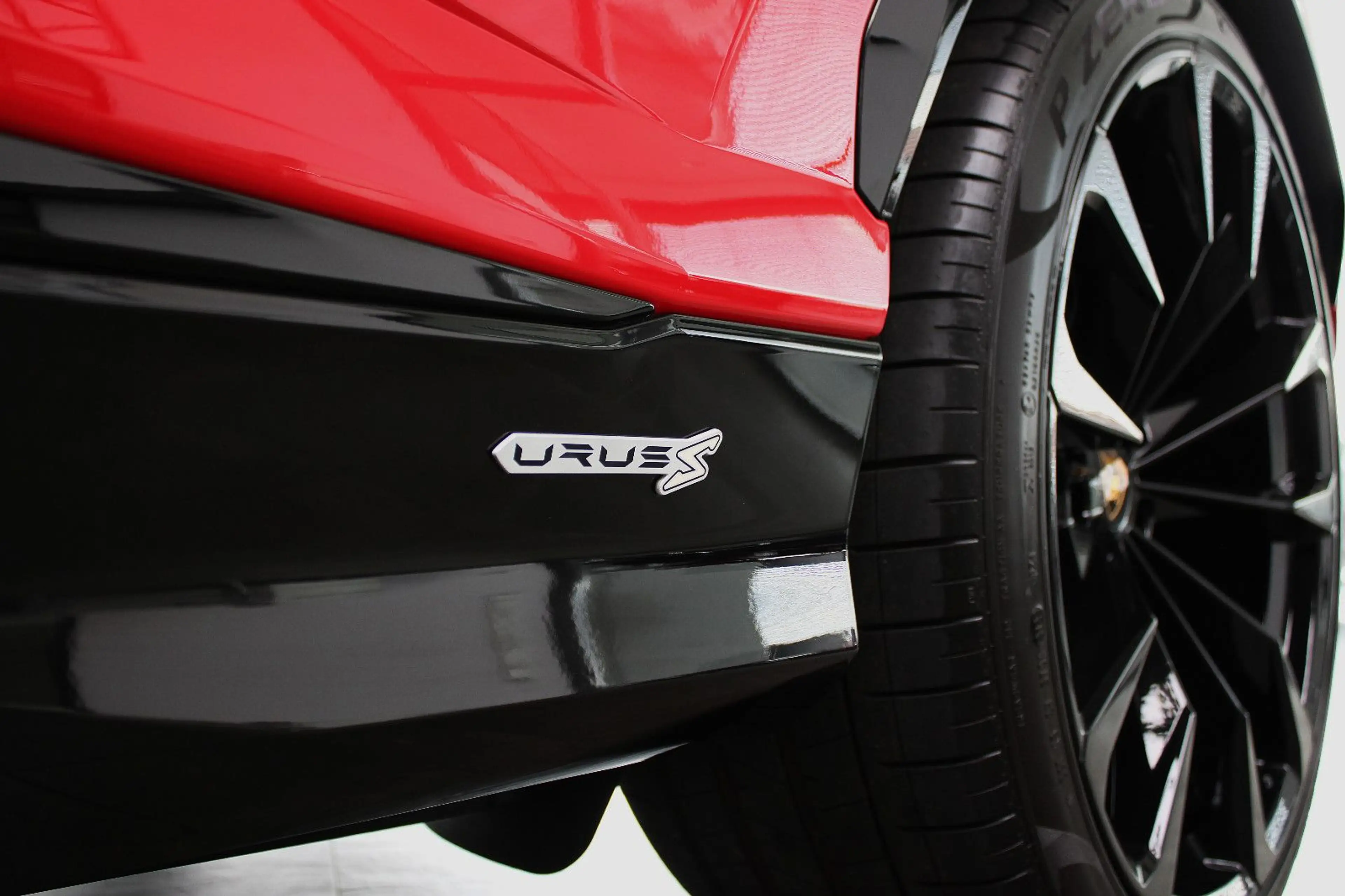 Lamborghini Urus URUS * S * B&O 3D/BLACK &STYLE-PACK/PANORAMA/23" — photo 12
