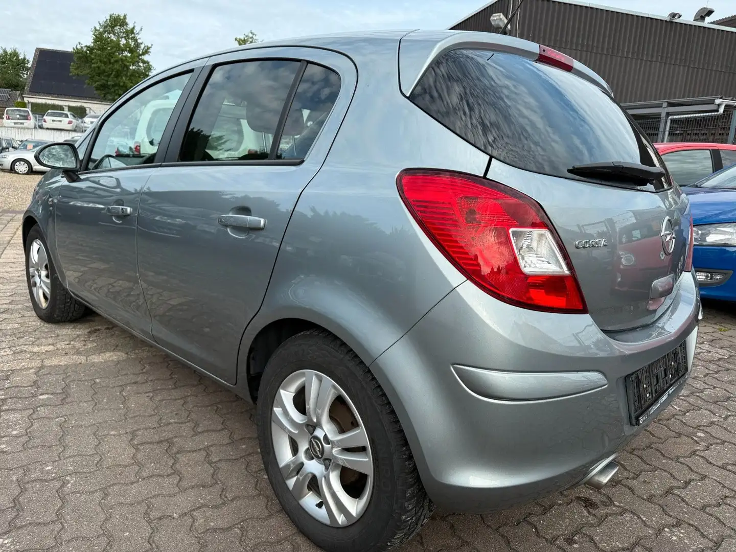 Opel Corsa 1.4 Satellite,Klimaanlage,Tüv 03/26 Grau - 2