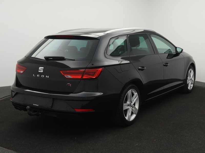 SEAT Leon Leon ST 1.4TSI FR 125PK *TREKHAAK*BLTH*APP-CONNECT*PDC ACHTER*NAVI*...* — photo 2