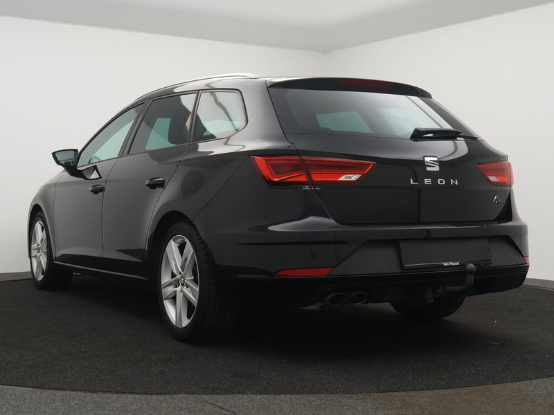 SEAT Leon Leon ST 1.4TSI FR 125PK *TREKHAAK*BLTH*APP-CONNECT*PDC ACHTER*NAVI*...* — photo 6
