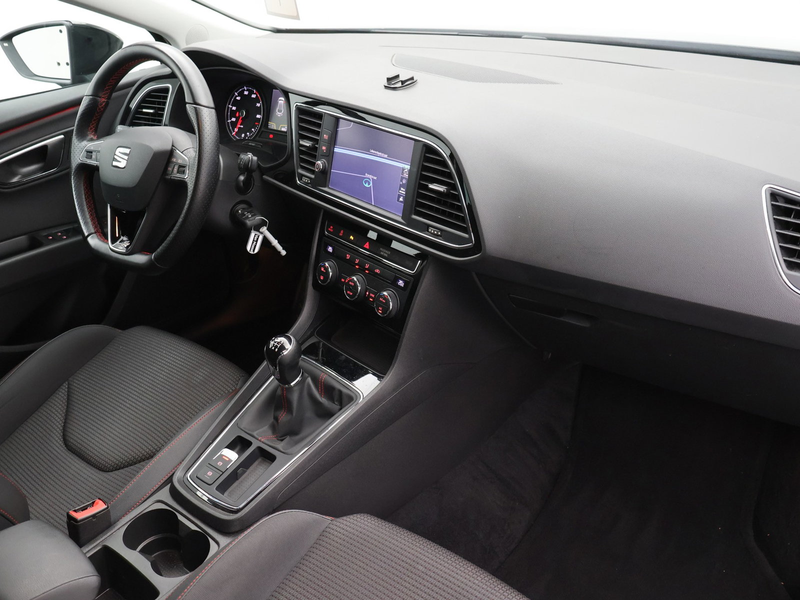 SEAT Leon Leon ST 1.4TSI FR 125PK *TREKHAAK*BLTH*APP-CONNECT*PDC ACHTER*NAVI*...* — photo 3
