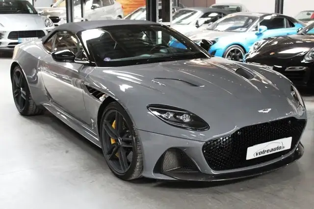 Aston Martin DBS