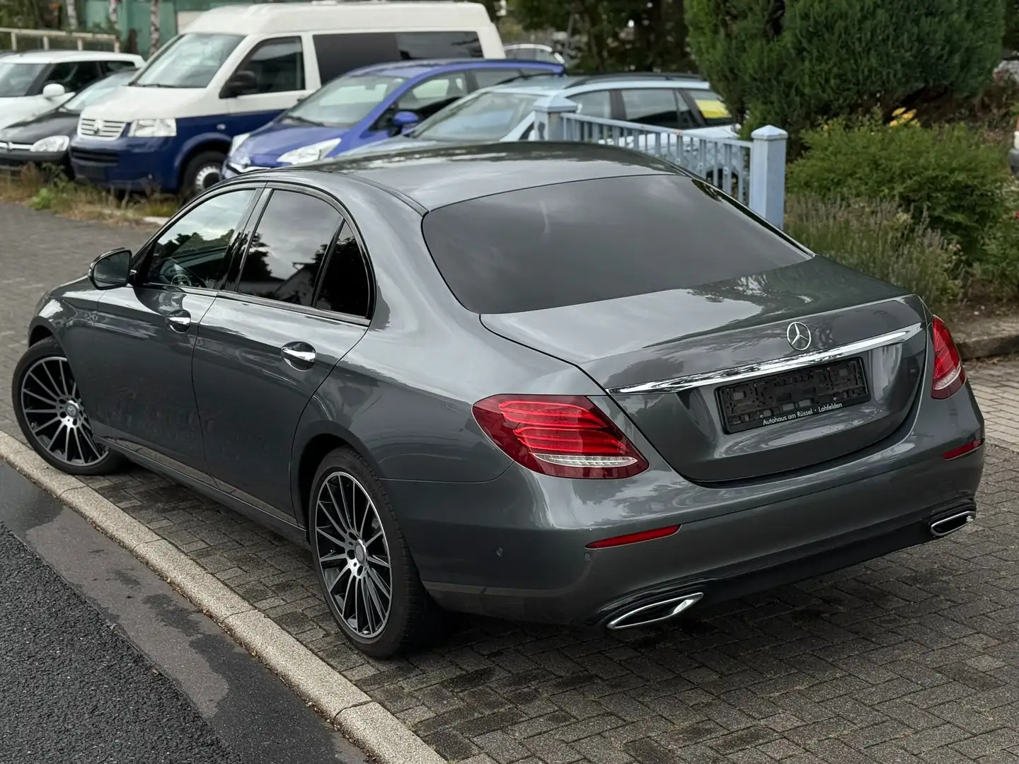 Mercedes-Benz E 220 E 220 d (213.004)/2.HAND/TÜV-JUNI.2027 Gris - 2