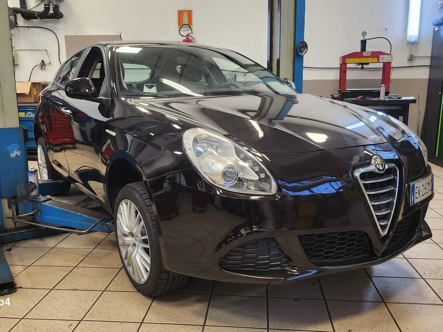 Alfa Romeo Giulietta 1.4 turbo 170 cv cambio tct crna - 2