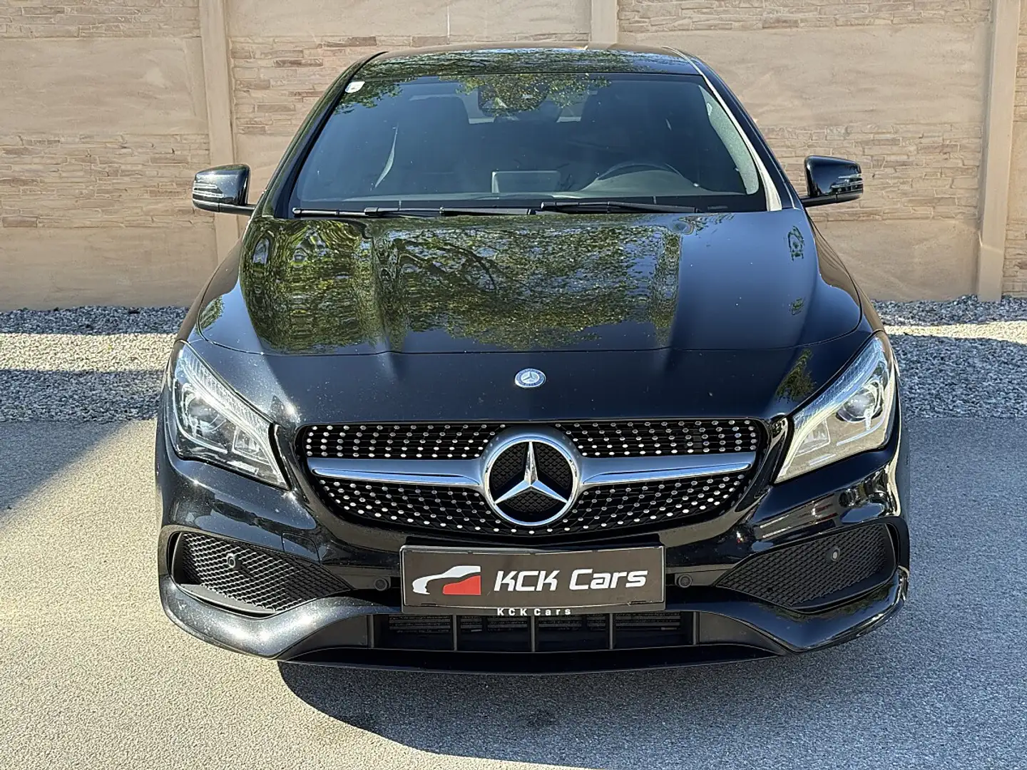 Mercedes-Benz CLA 200 CDI AMG Line Schwarz - 2