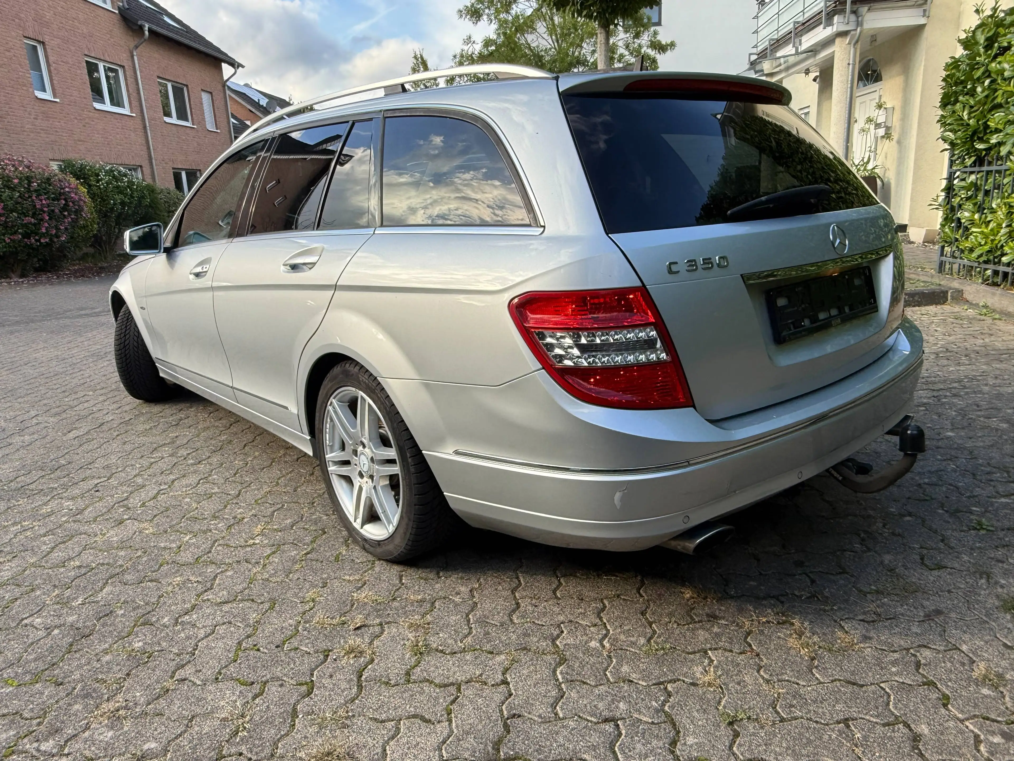Mercedes-Benz C 350 CDI BlueEfficiency *1.Hand*Scheckheft*TÜV&Service NEU*Unfallfrei*Nachlackierungsfrei — photo 7