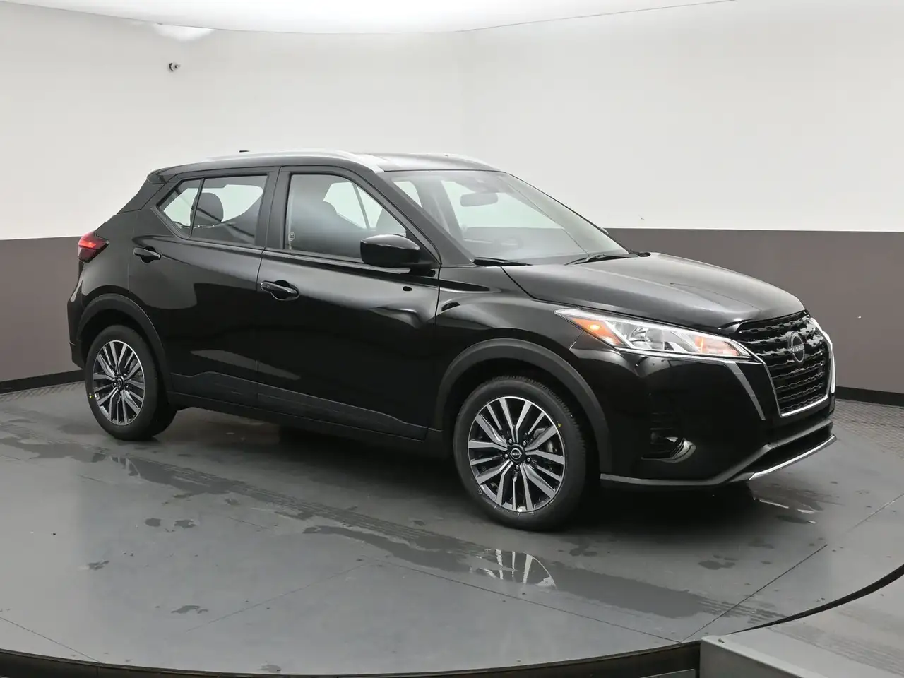 2025 Nissan Kicks