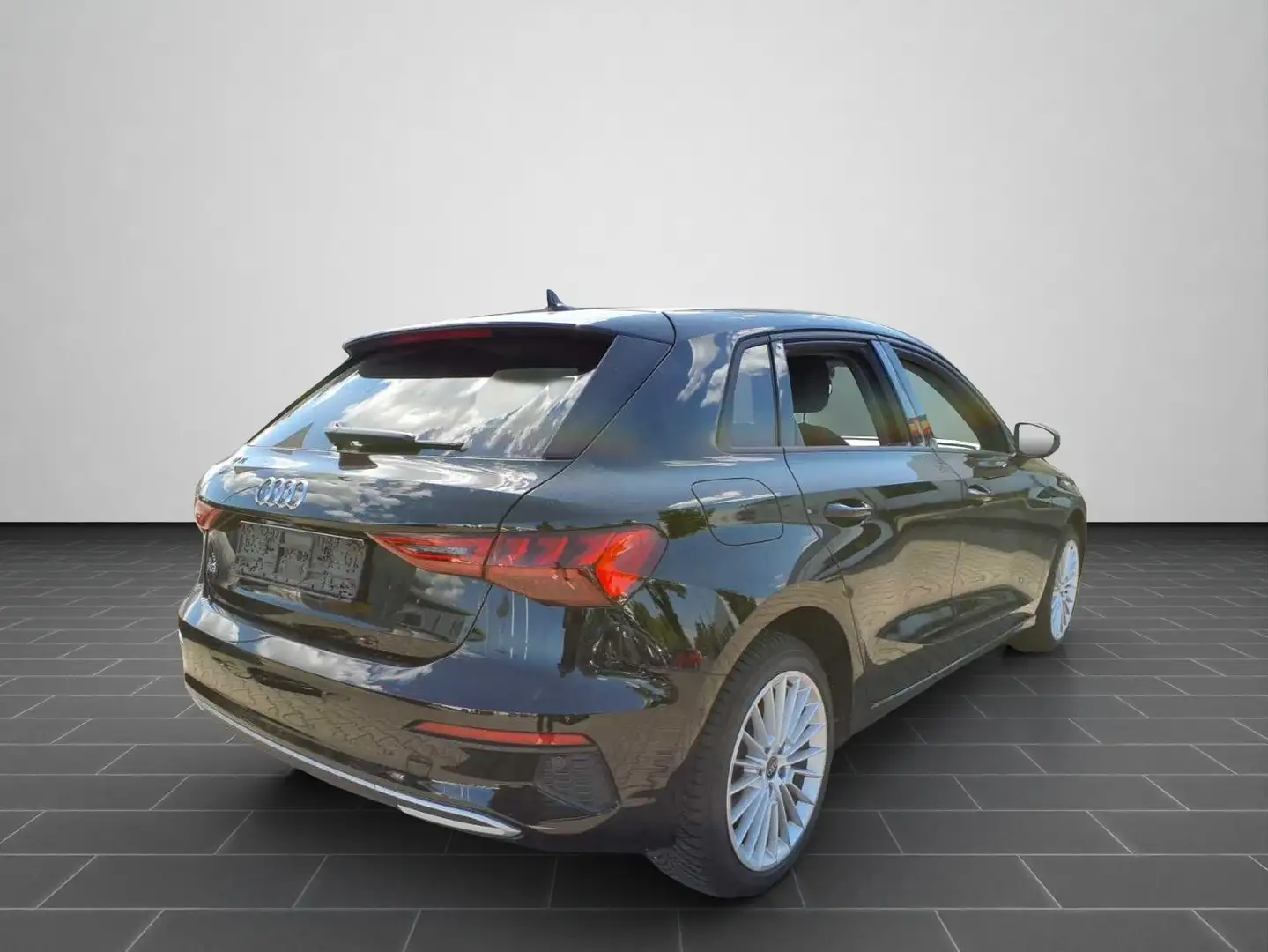 Audi A3 40 TFSIe S tronic NAVI PLUS SITZHZG Schwarz - 2