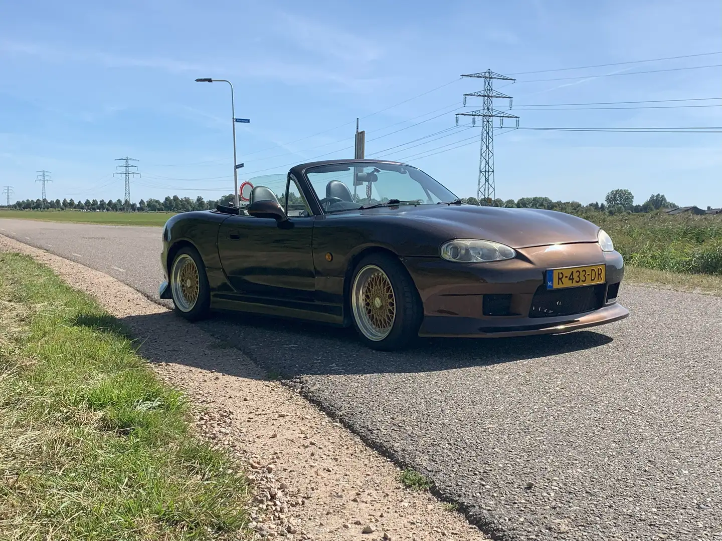 Mazda MX-5 MX-5 1.6i Dynamic Brązowy - 2