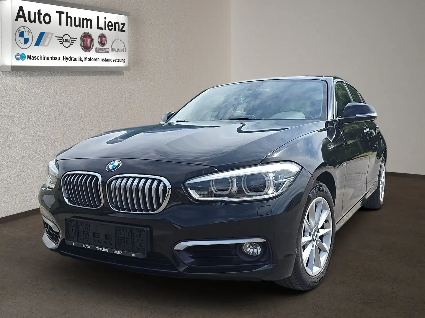 BMW 118 d Urban Line Noir - 1