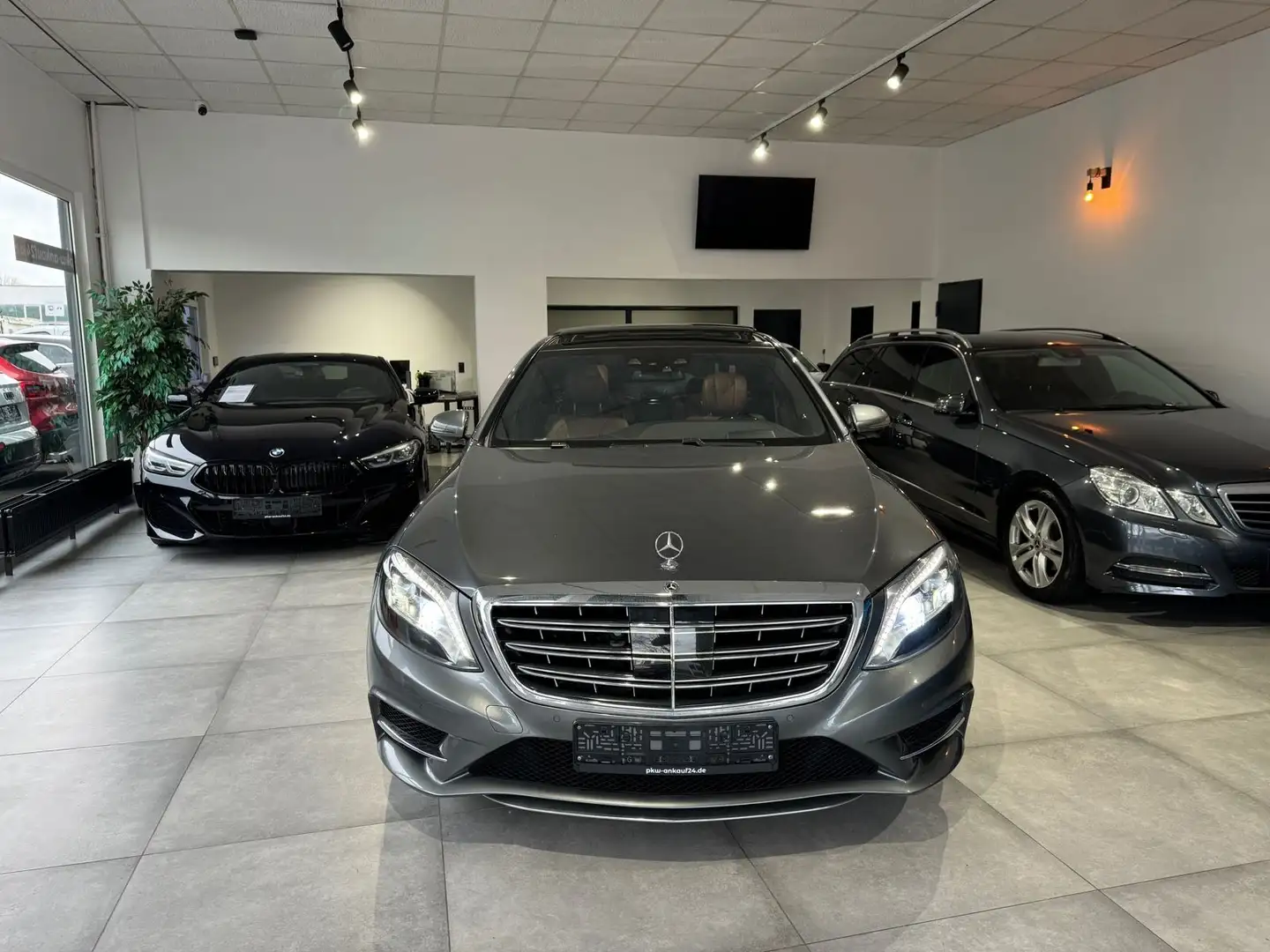Mercedes-Benz S 350 L AMG Line/Fond-Chauf/Pano/Burmester/VOLL! Šedá - 1