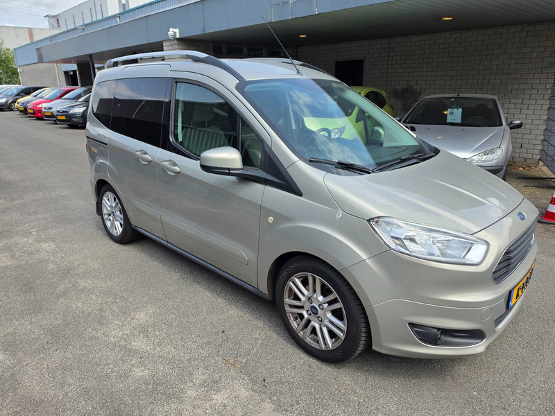 Ford Tourneo Courier 1.0 Titanium/Nieuwstaat — photo 13