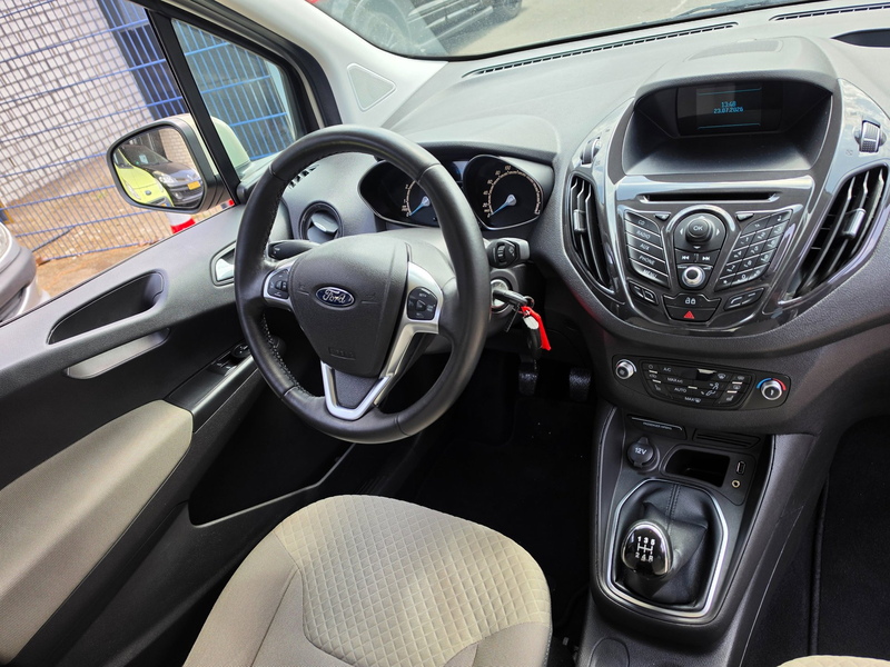 Ford Tourneo Courier 1.0 Titanium/Nieuwstaat — photo 15