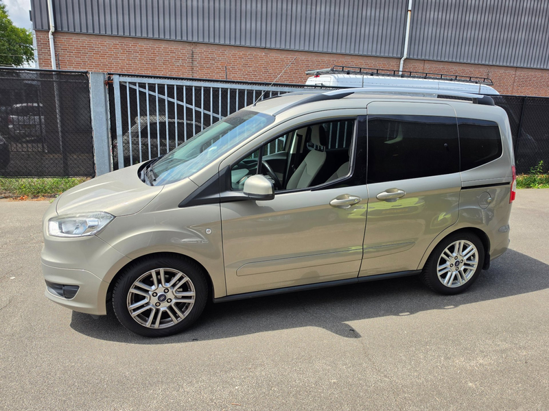 Ford Tourneo Courier 1.0 Titanium/Nieuwstaat — photo 2