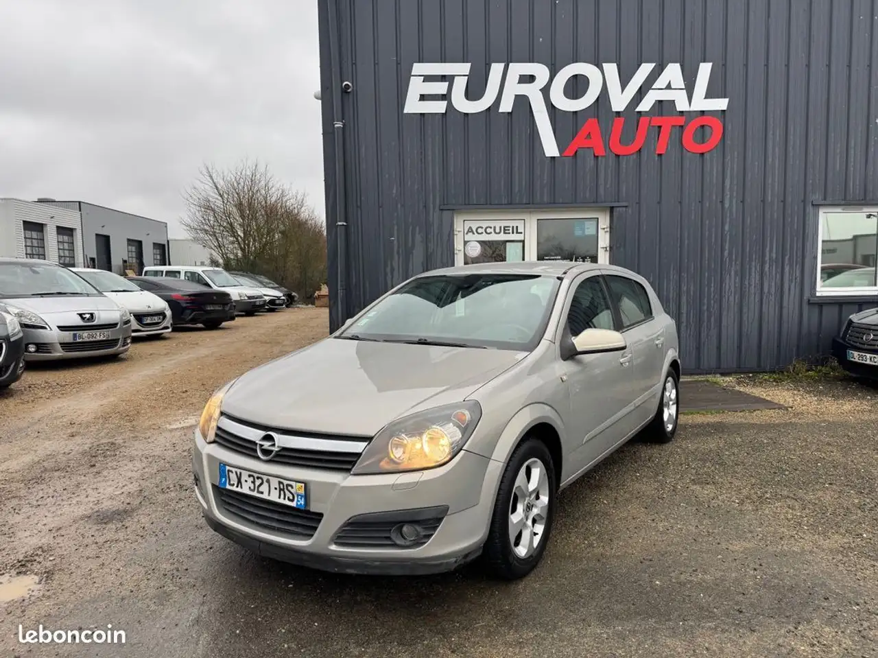 Opel Astra 1.8 125ch COSMO 5P