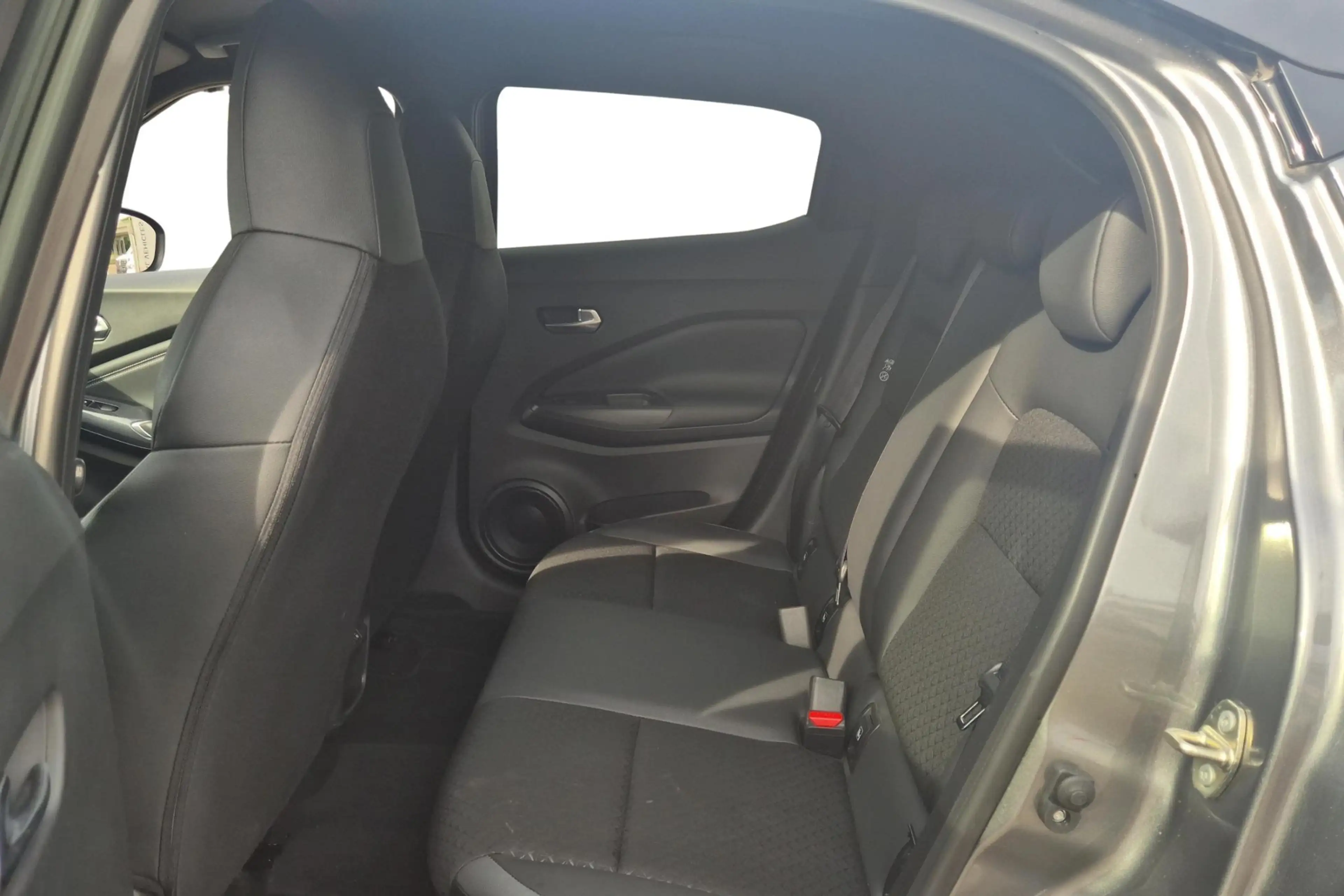 Nissan Juke 1.6 Hybrid 145 N-Design — photo 7