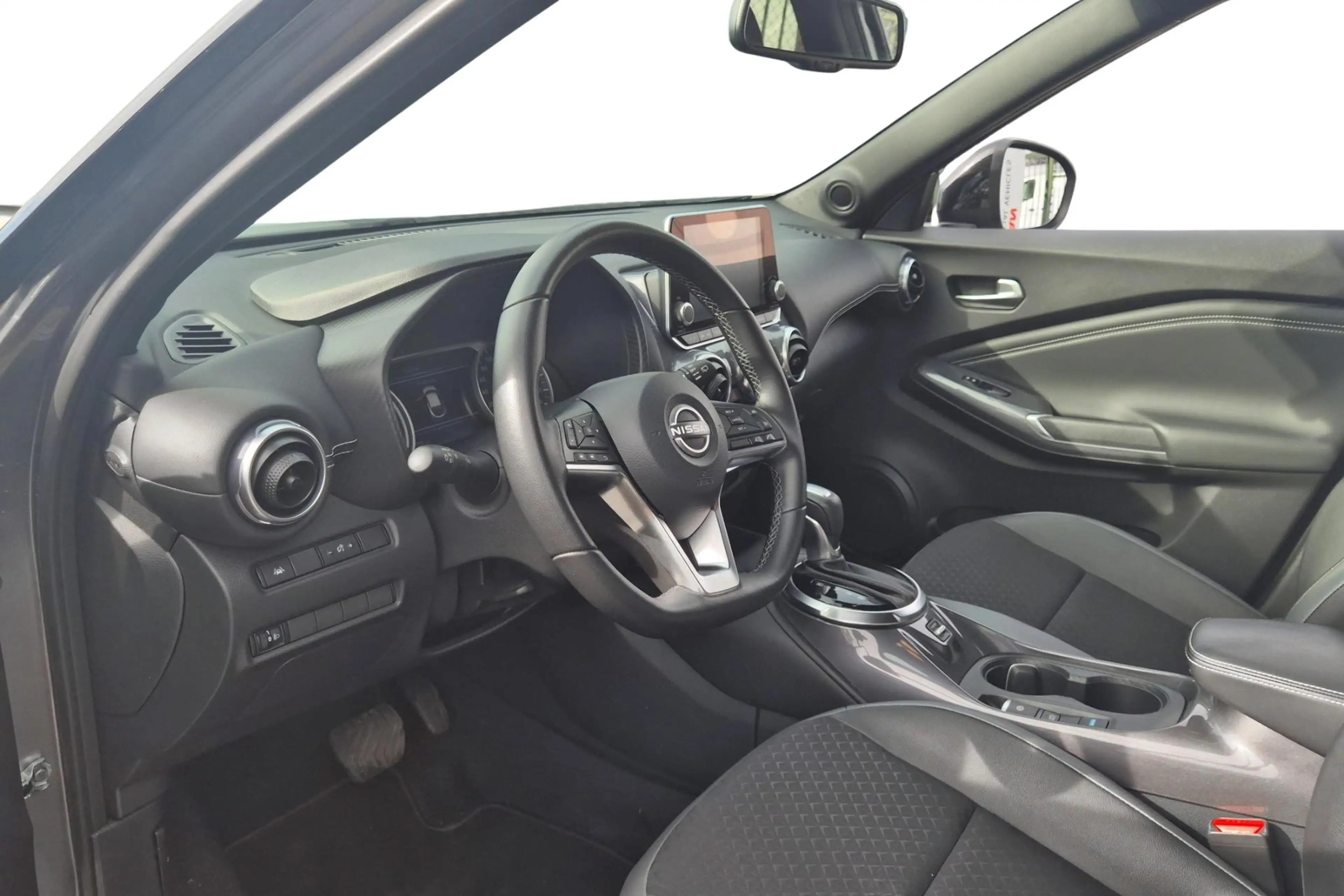 Nissan Juke 1.6 Hybrid 145 N-Design — photo 11