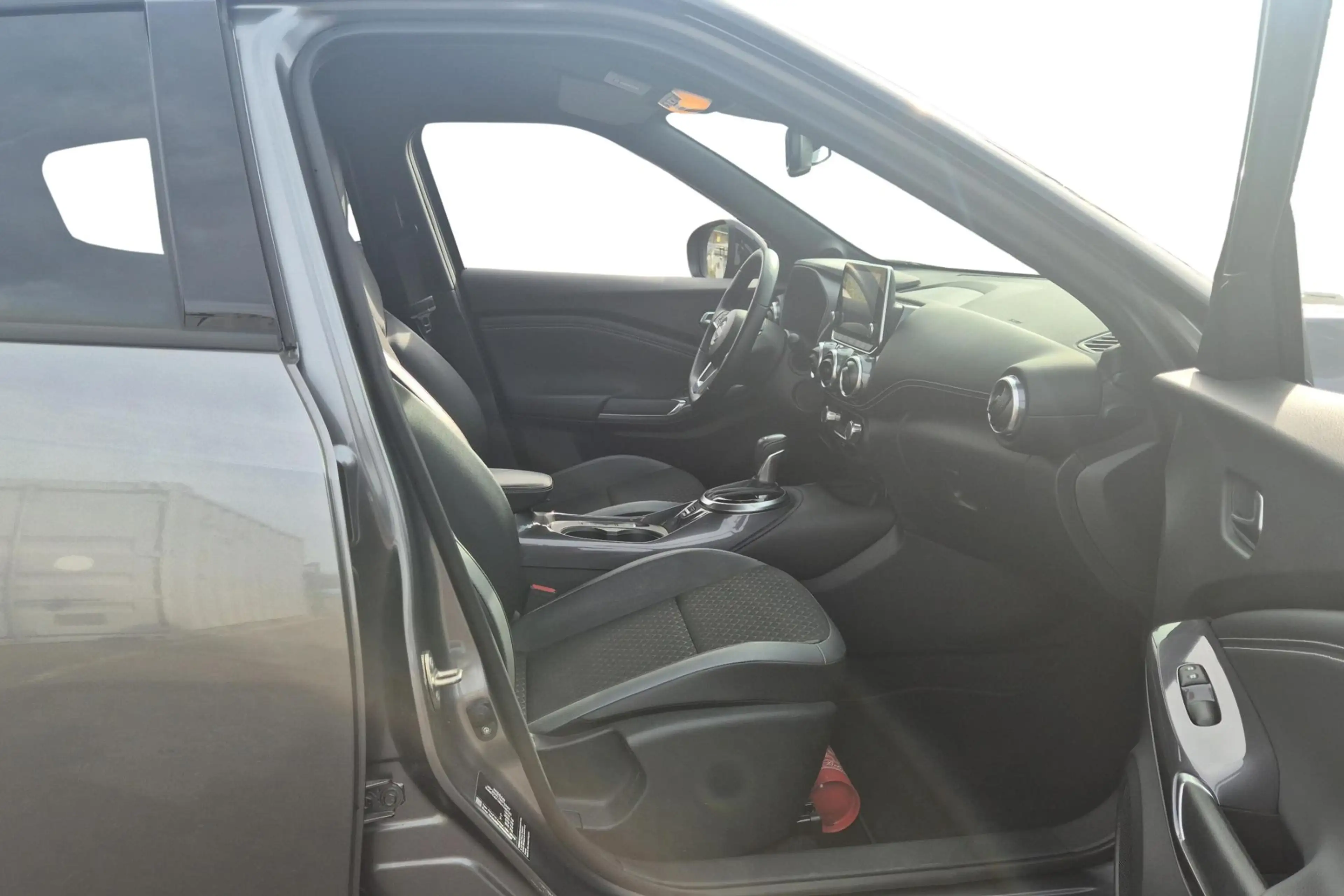 Nissan Juke 1.6 Hybrid 145 N-Design — photo 6