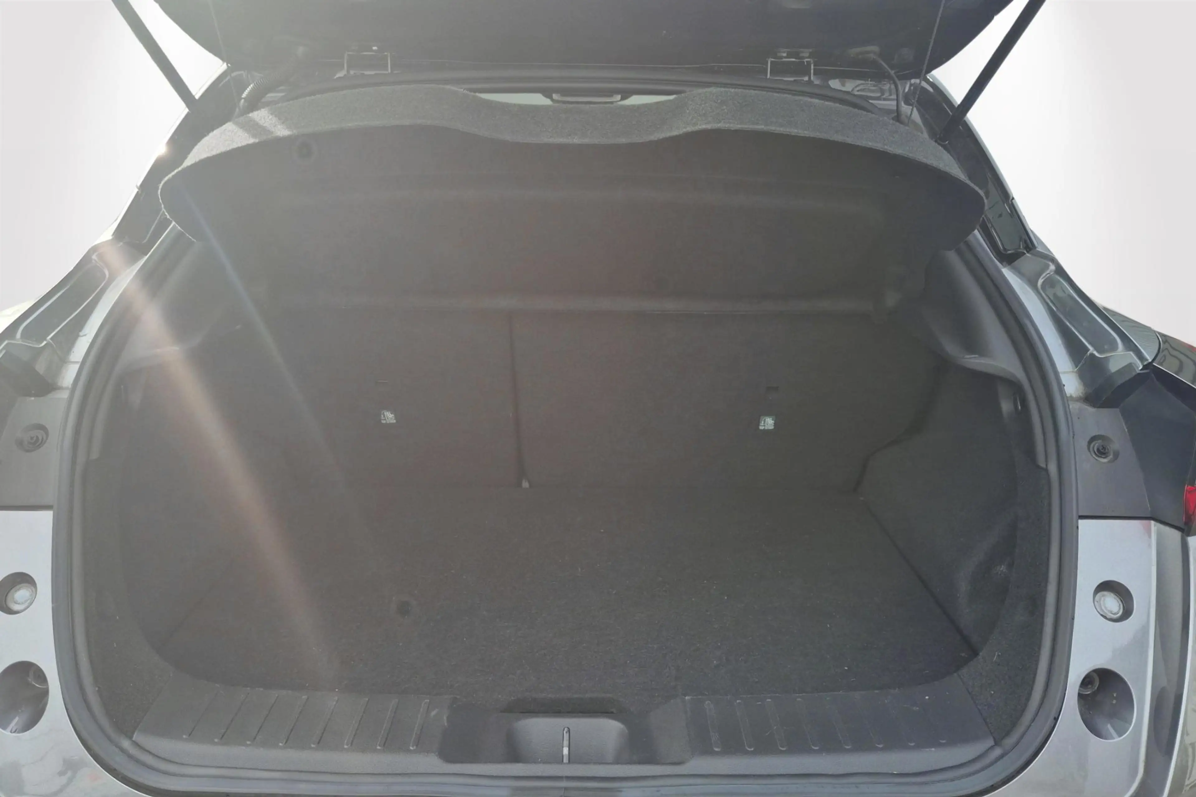 Nissan Juke 1.6 Hybrid 145 N-Design — photo 10