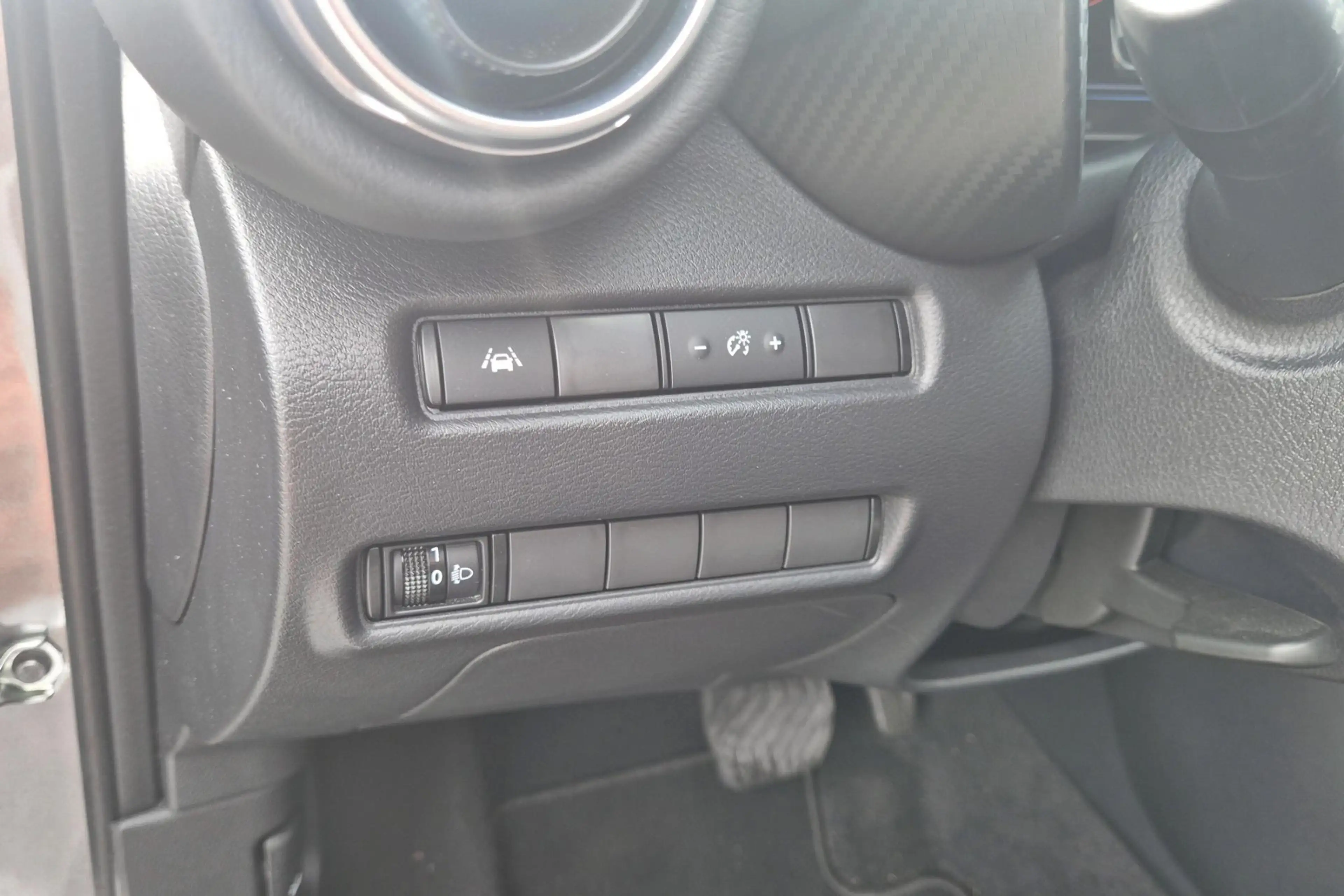 Nissan Juke 1.6 Hybrid 145 N-Design — photo 15