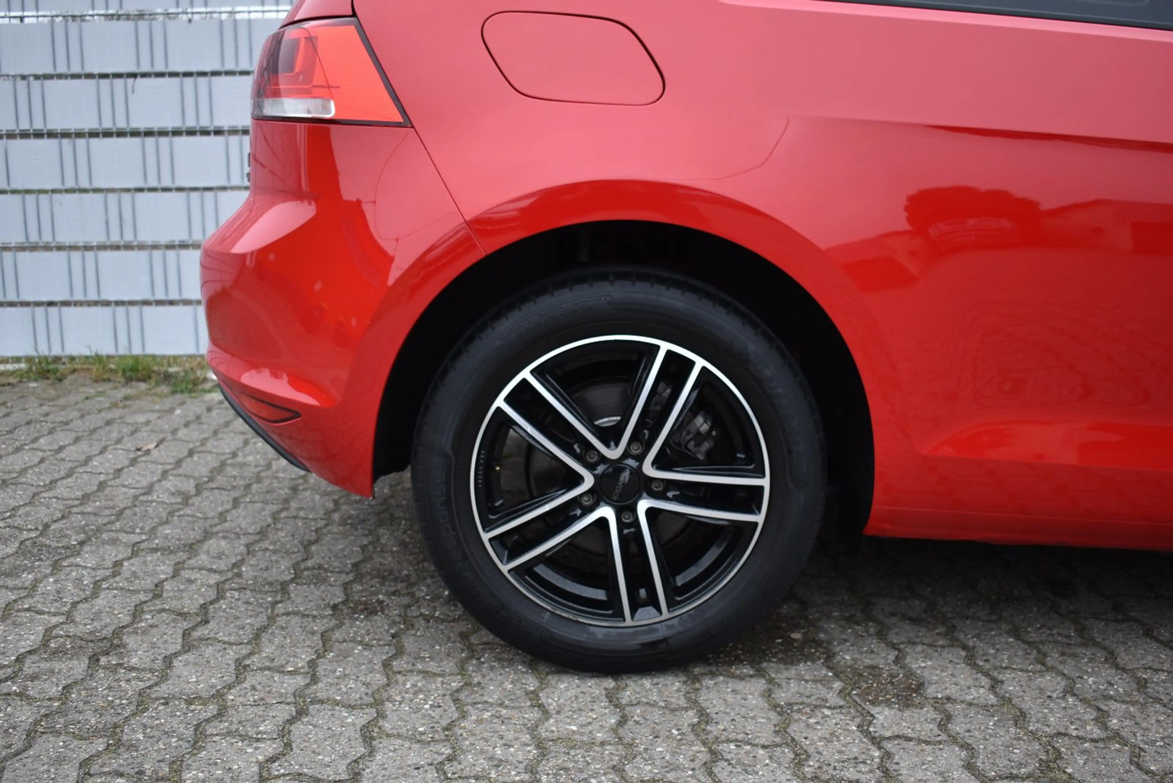 Volkswagen Golf VII Trendline 2.Hand erst 81000KM Tüv NEU — photo 15