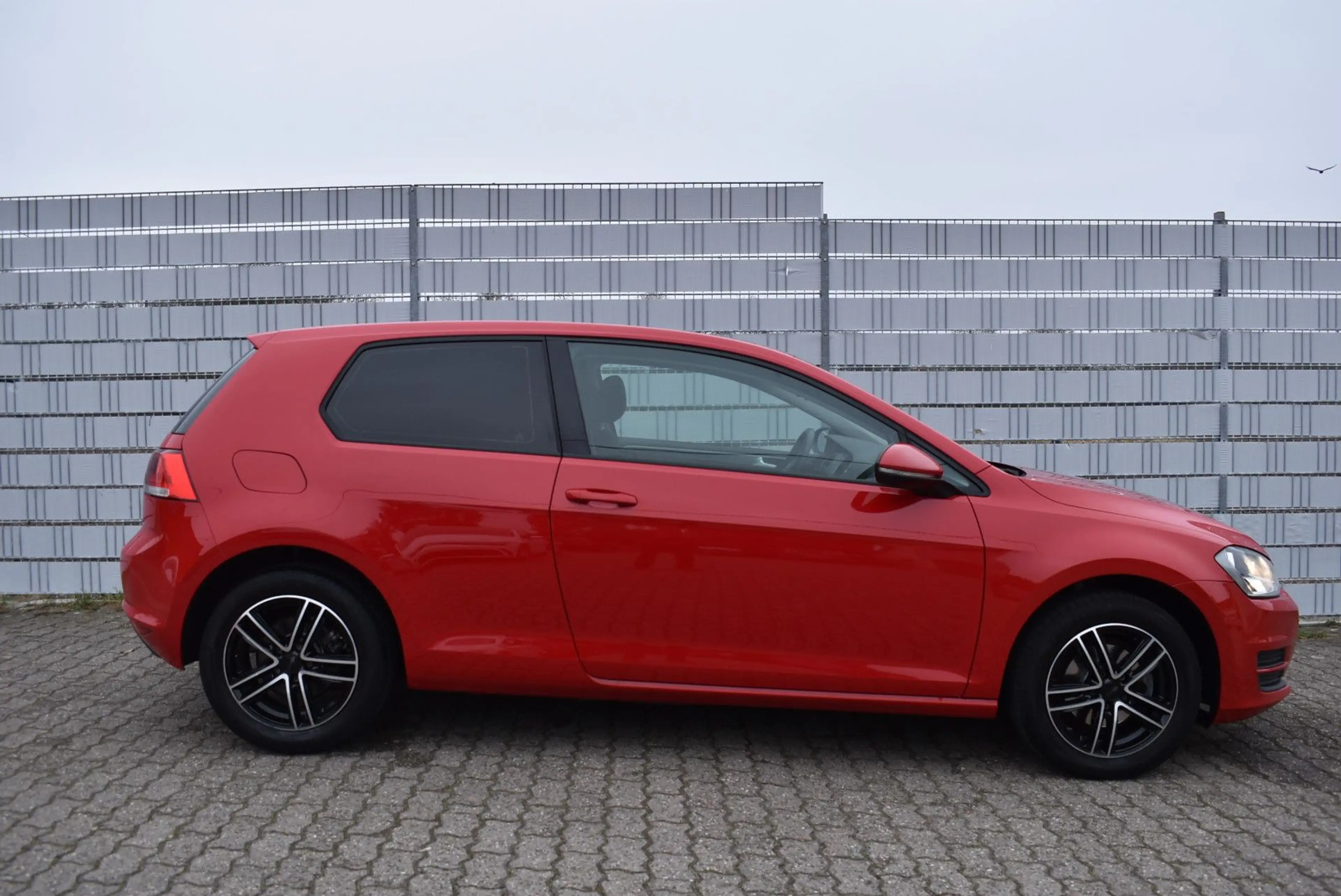 Volkswagen Golf VII Trendline 2.Hand erst 81000KM Tüv NEU — photo 7