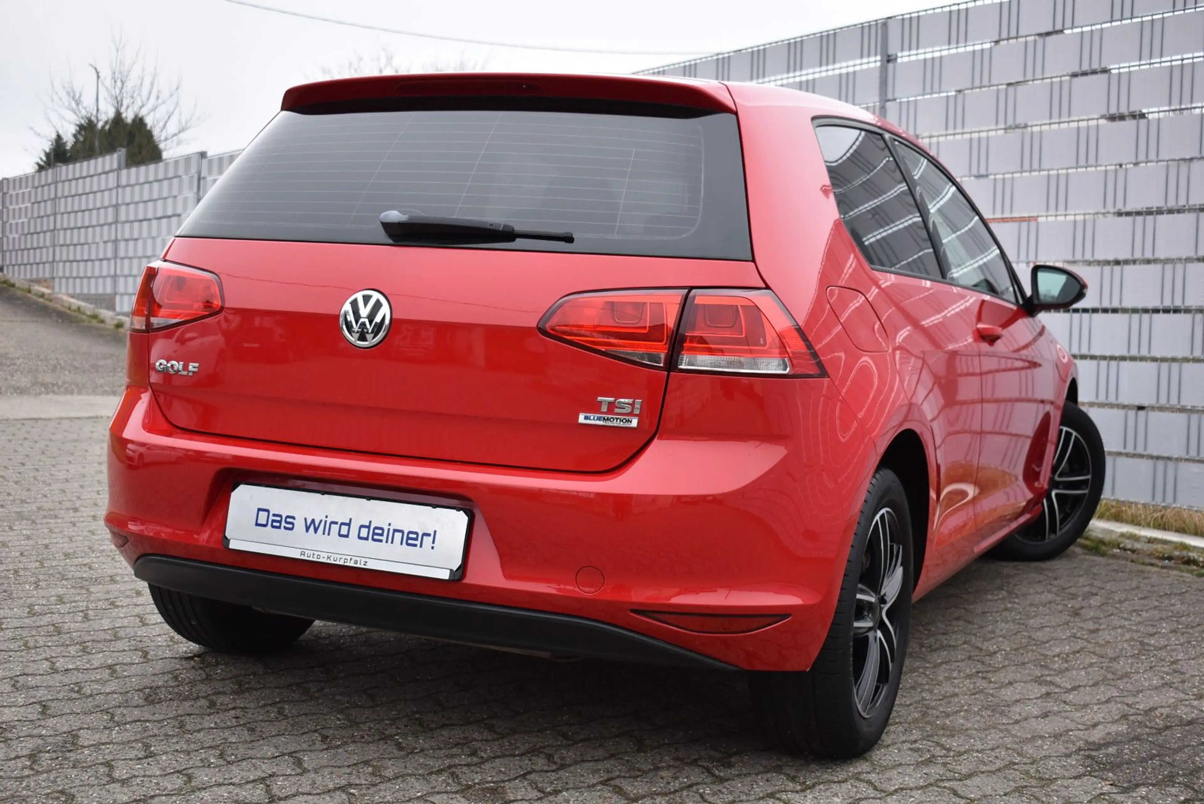 Volkswagen Golf VII Trendline 2.Hand erst 81000KM Tüv NEU — photo 2