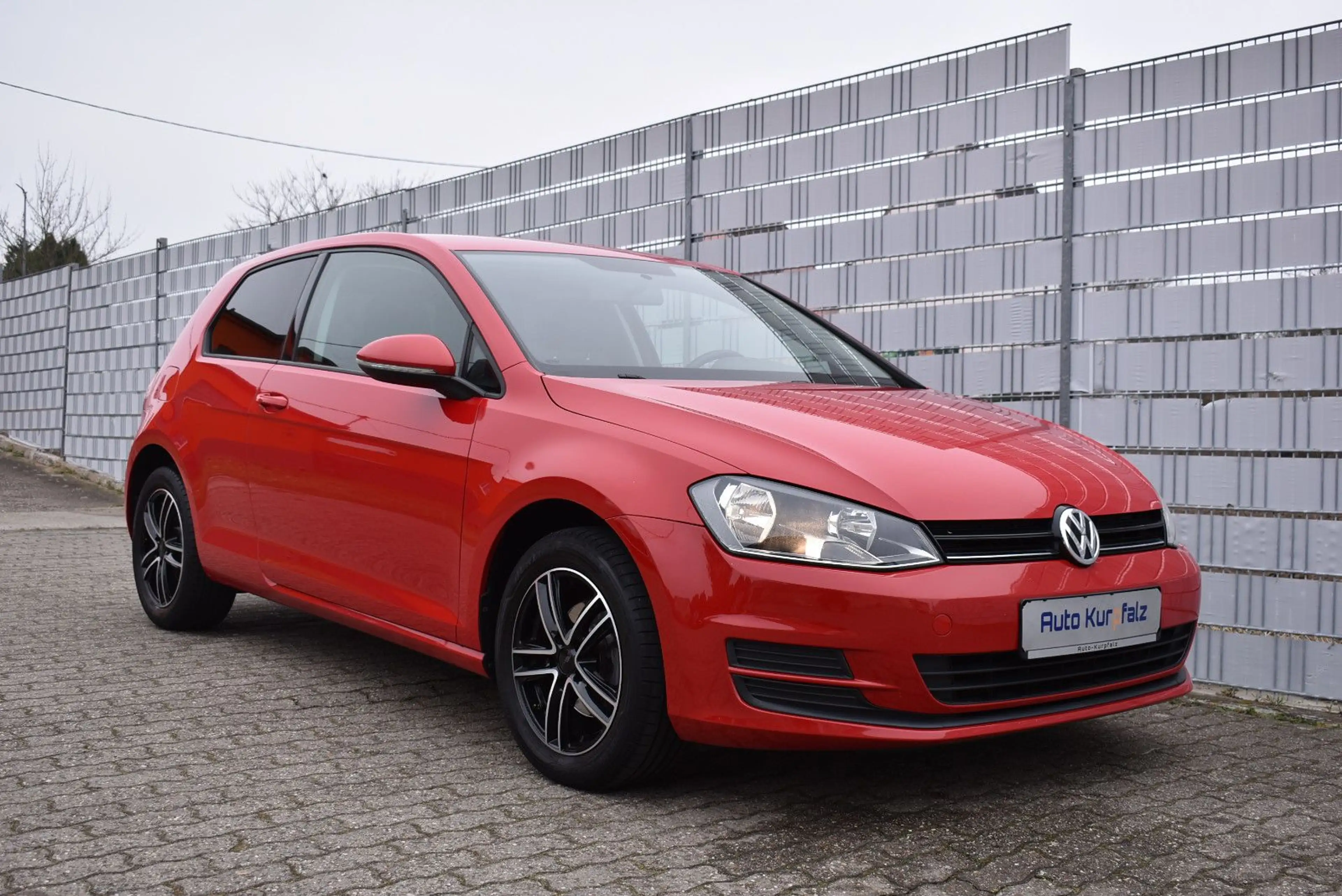 Volkswagen Golf VII Trendline 2.Hand erst 81000KM Tüv NEU — photo 6