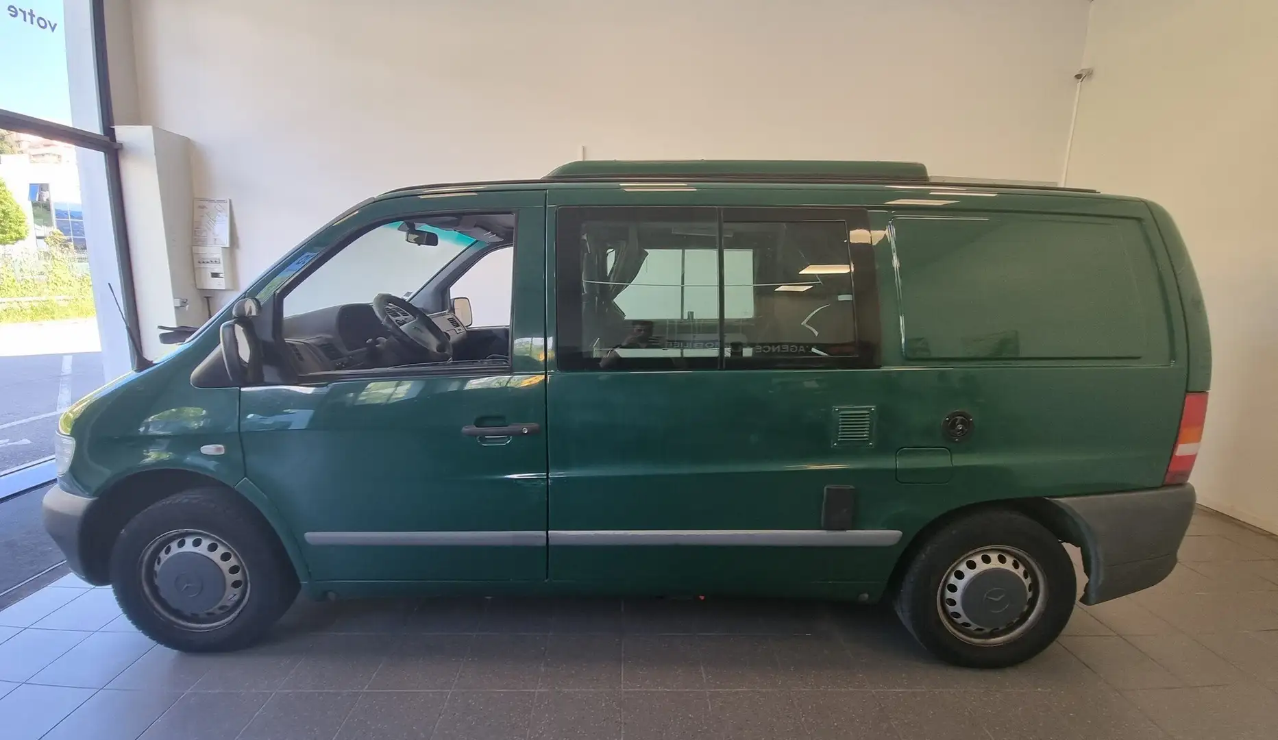 Mercedes-Benz Vito VITO 110 D - CAMPING CAR Zelená - 2