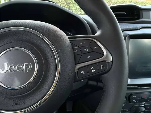 Jeep Renegade view 13