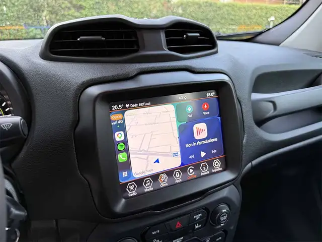 Jeep Renegade view 21
