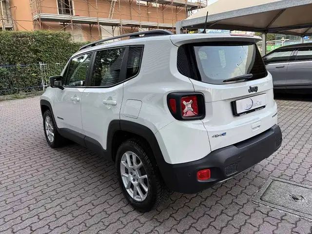 Jeep Renegade view 7
