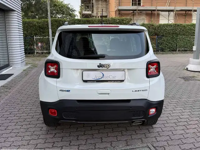 Jeep Renegade view 6