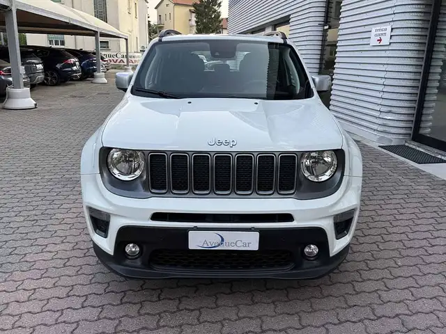 Jeep Renegade view 2