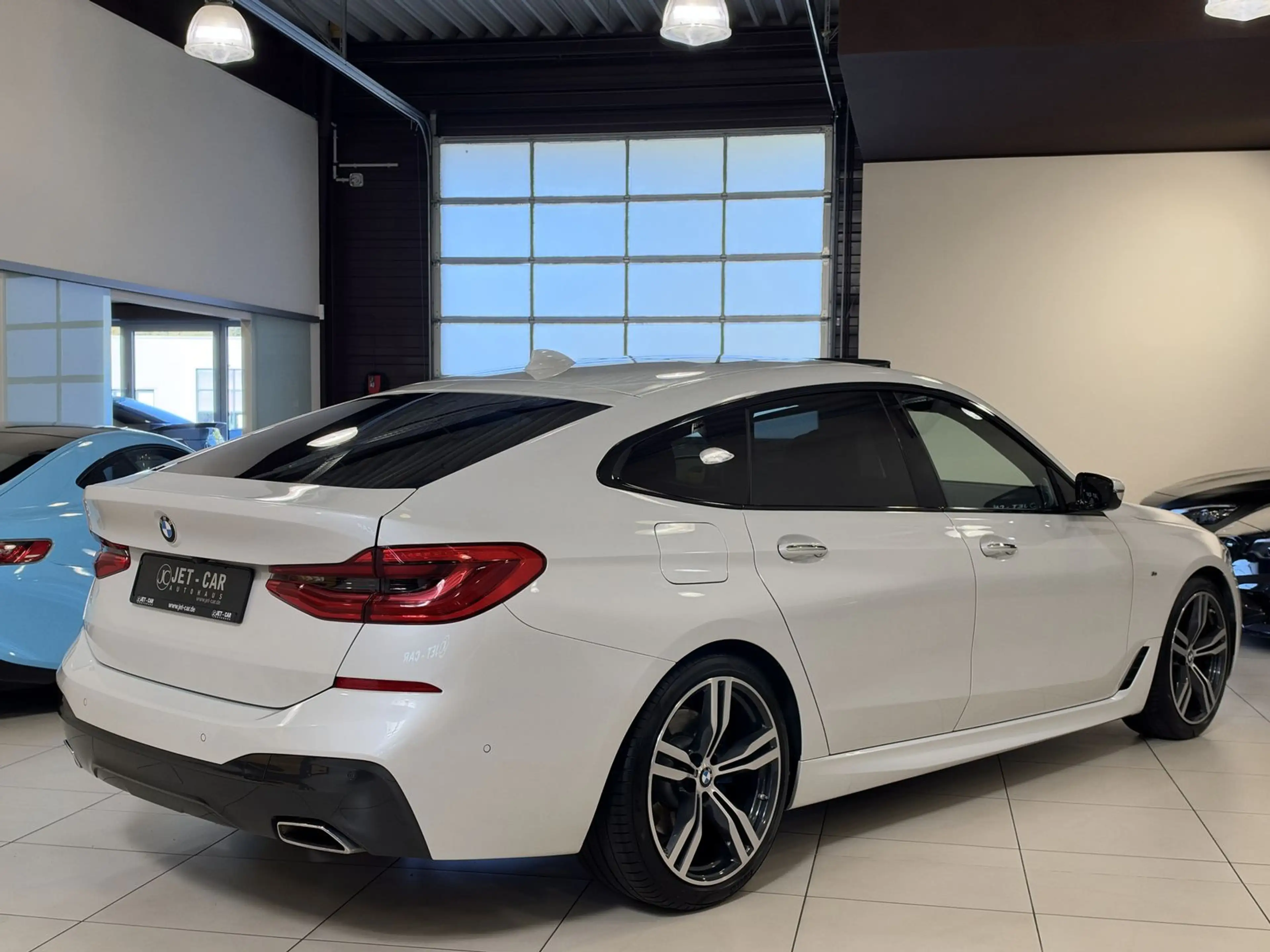 BMW 630 d xD M Sport Pano-B&W-360°-20" — photo 8
