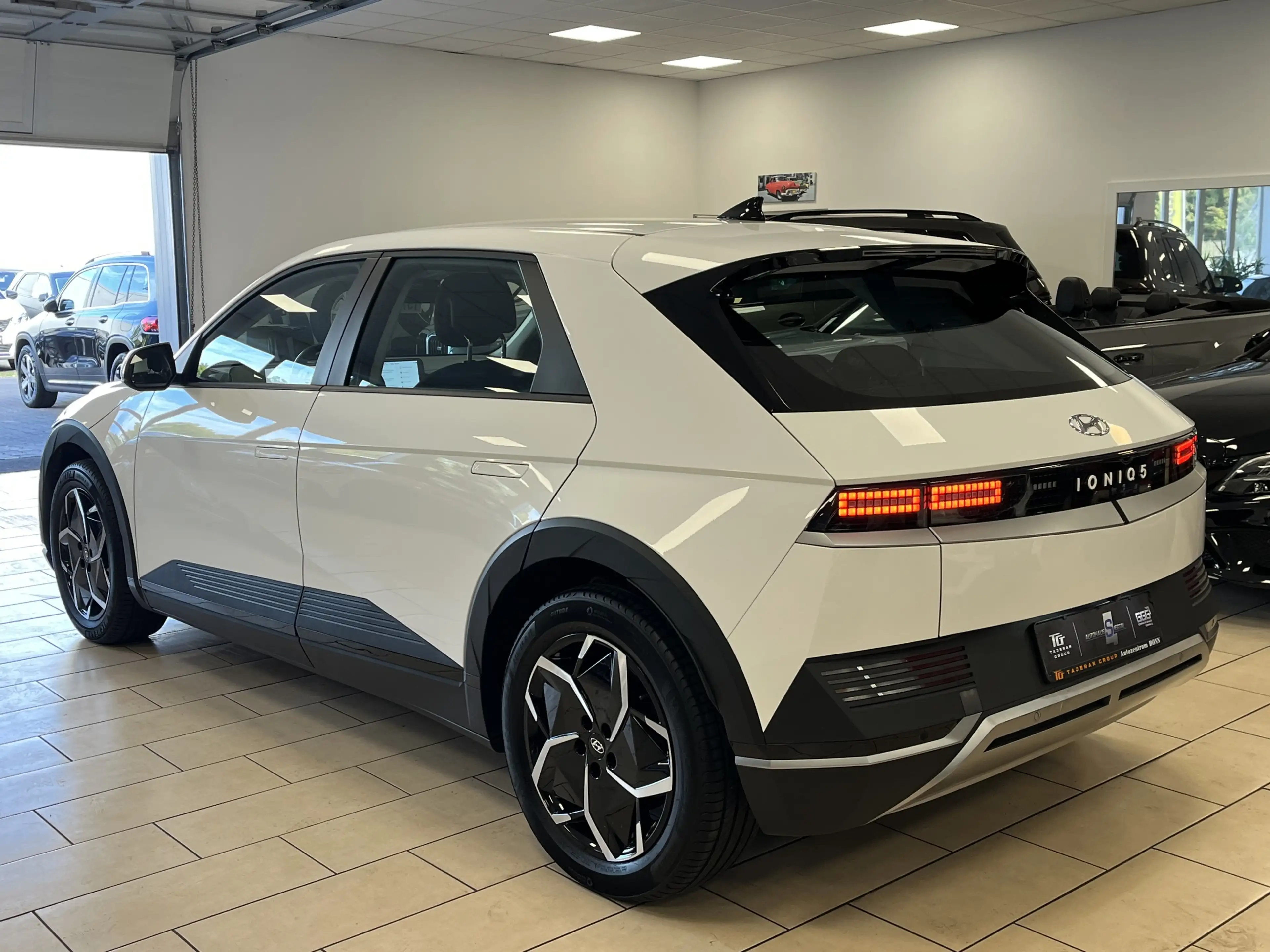 Hyundai IONIQ 5 Pixel-Design*LED*ACC*Navi*SHZ*R-Cam*1H* — photo 5