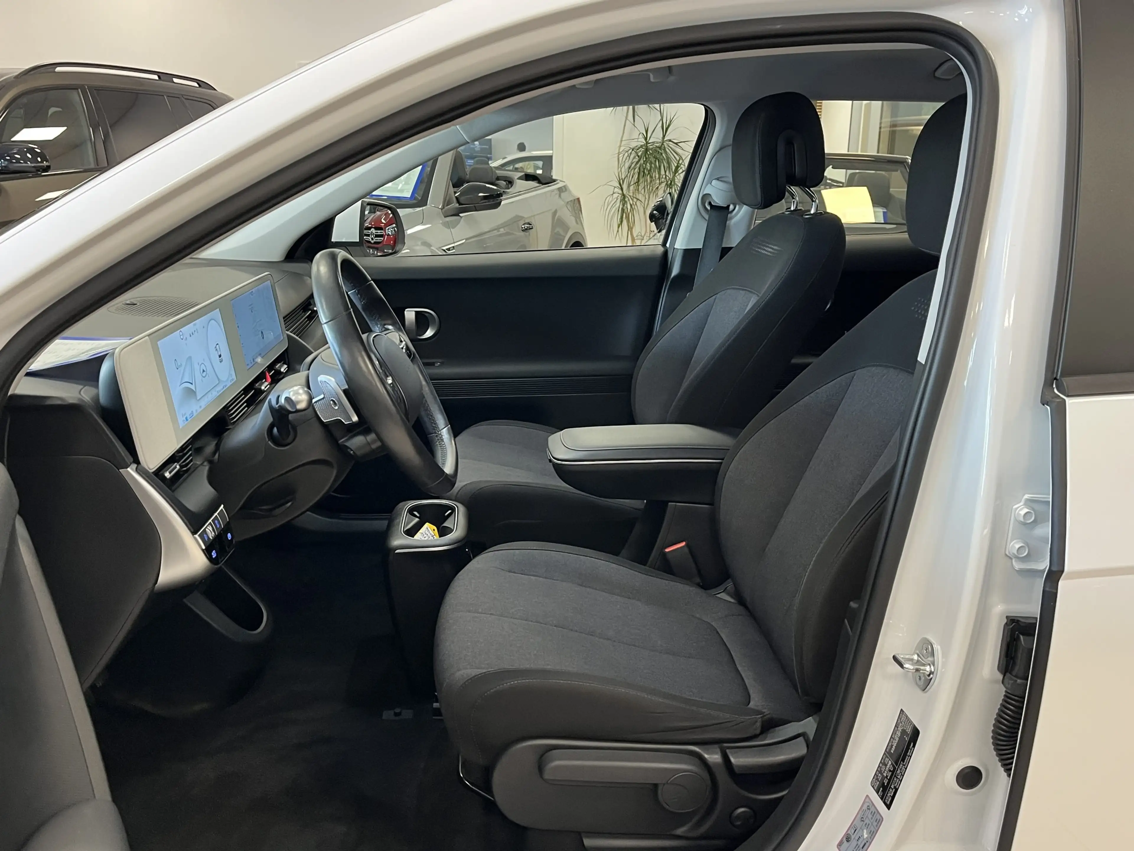 Hyundai IONIQ 5 Pixel-Design*LED*ACC*Navi*SHZ*R-Cam*1H* — photo 11