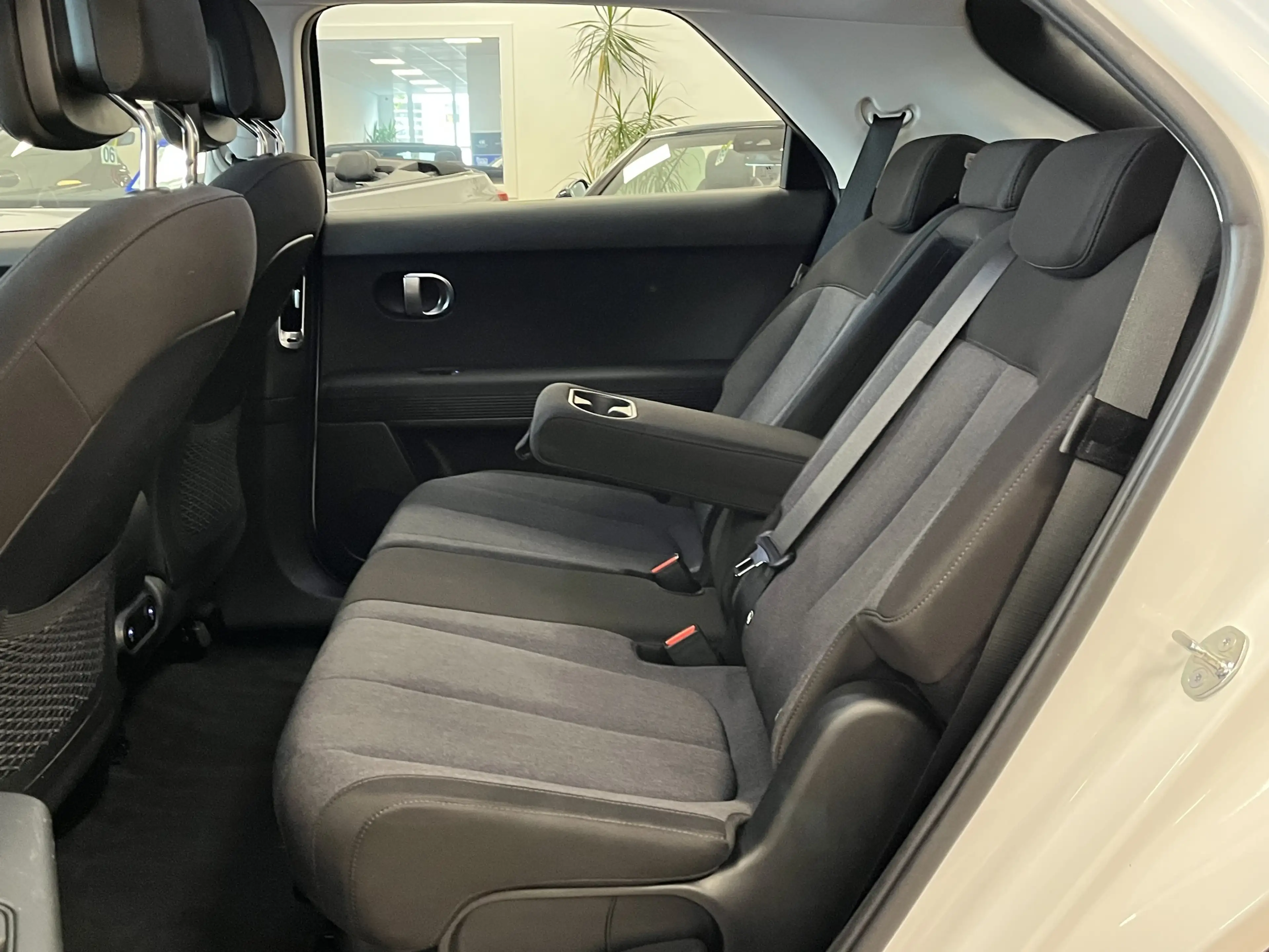 Hyundai IONIQ 5 Pixel-Design*LED*ACC*Navi*SHZ*R-Cam*1H* — photo 10
